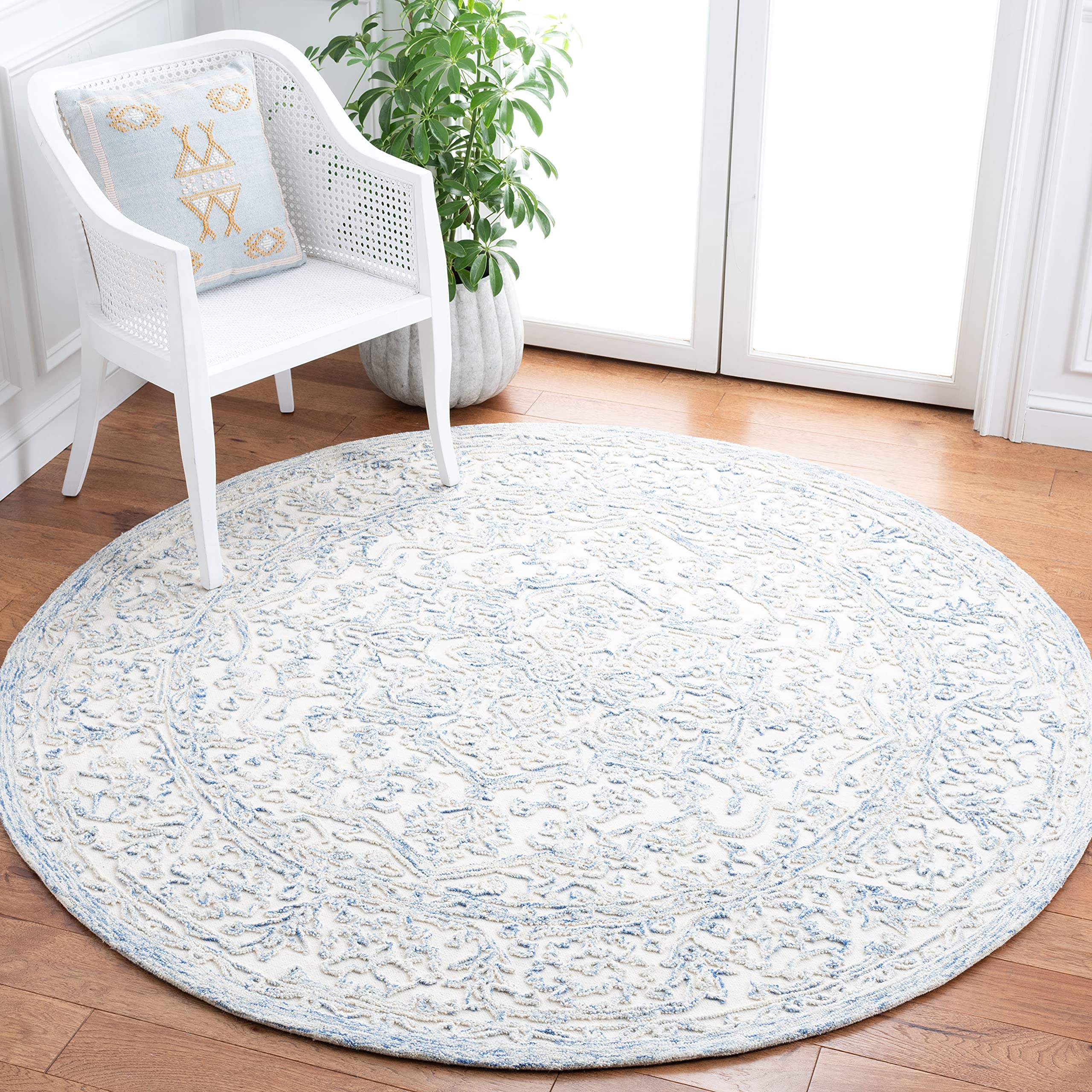 SAFAVIEH Trace Collection 6-Foot Round Ivory Blue TRC302M Handmade Premium Wool Area Rug - Perfect for Living Room, Bedroom & Office Decor