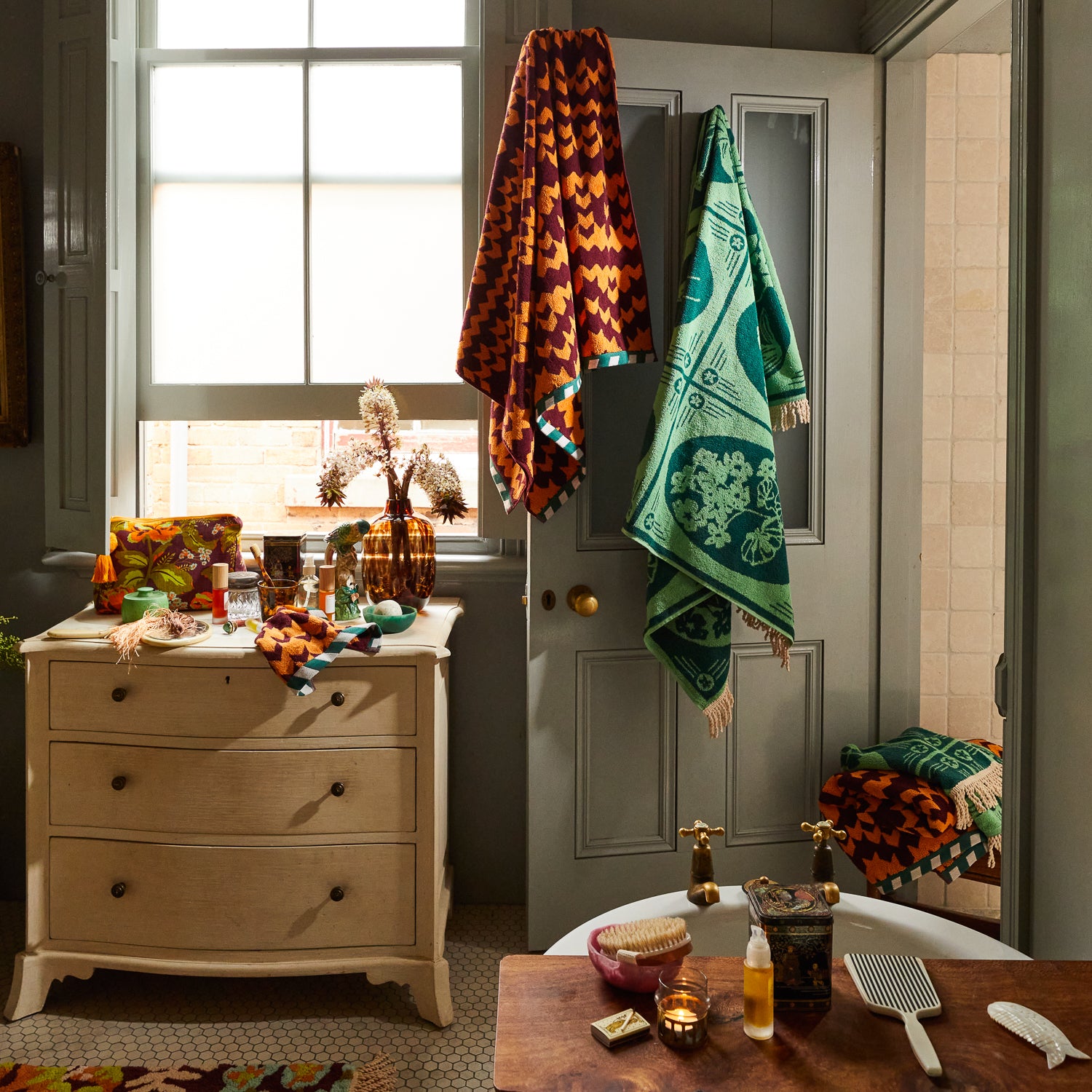 Arlette Luxury Bath Sheet - Super Soft & Absorbent 100% Cotton Towel - Perfect for Spa, Bath & Beach - Kent Collection