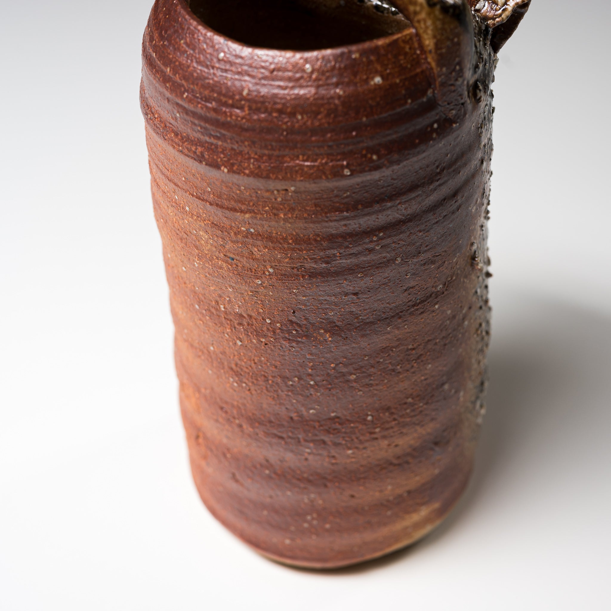 Handmade Shigaraki Ware Japanese Pottery Vase - Traditional Zarame Glaze Ceramic Flower Vase for Home Decor, Zen Garden & Tea Room Aesthetics