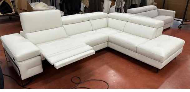 INCANTO I920 L-Shaped Sectional Sofa with 2 Power Recliners - Modern Living Room Furniture for Home Theater & Family Gatherings