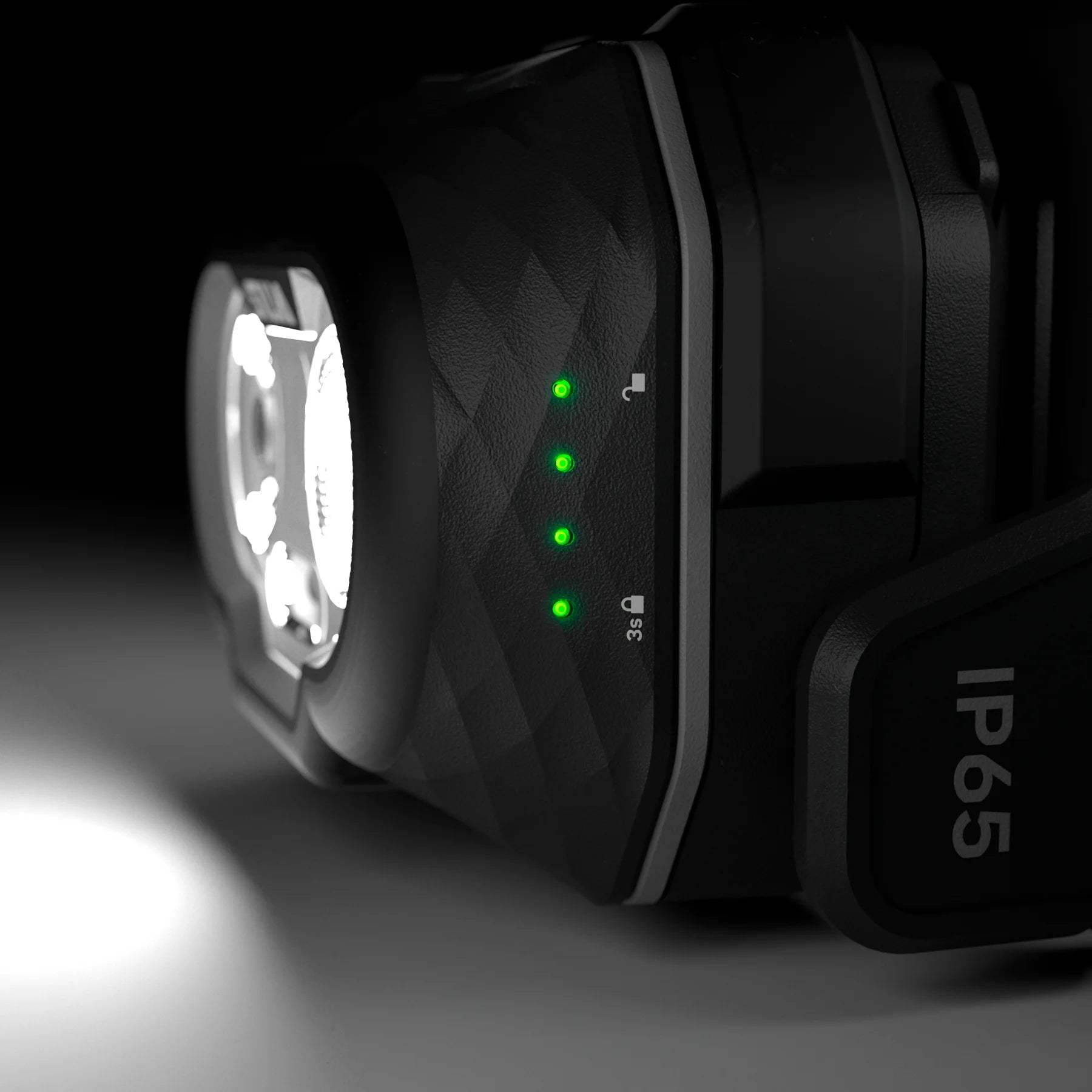 Silva Discover Headlamp - Bright LED Headlight for Camping, Hiking & Outdoor Adventures | Hands-Free Lighting for Night Running, Fishing & Emergency Use