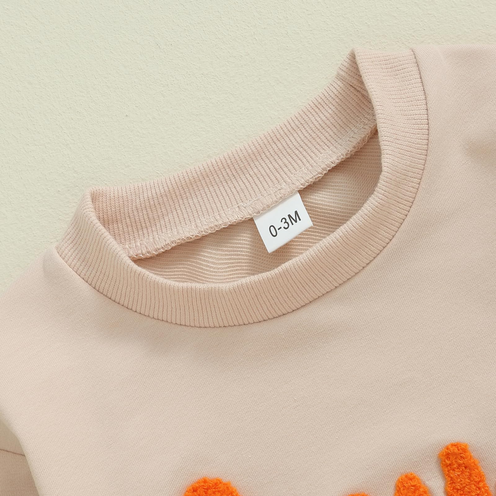 Adorable Halloween Baby Outfit - Pumpkin Ghost Long Sleeve Romper for Newborn Girls & Boys | Cozy Fall Bodysuit for Trick-or-Treating & Photo Shoots