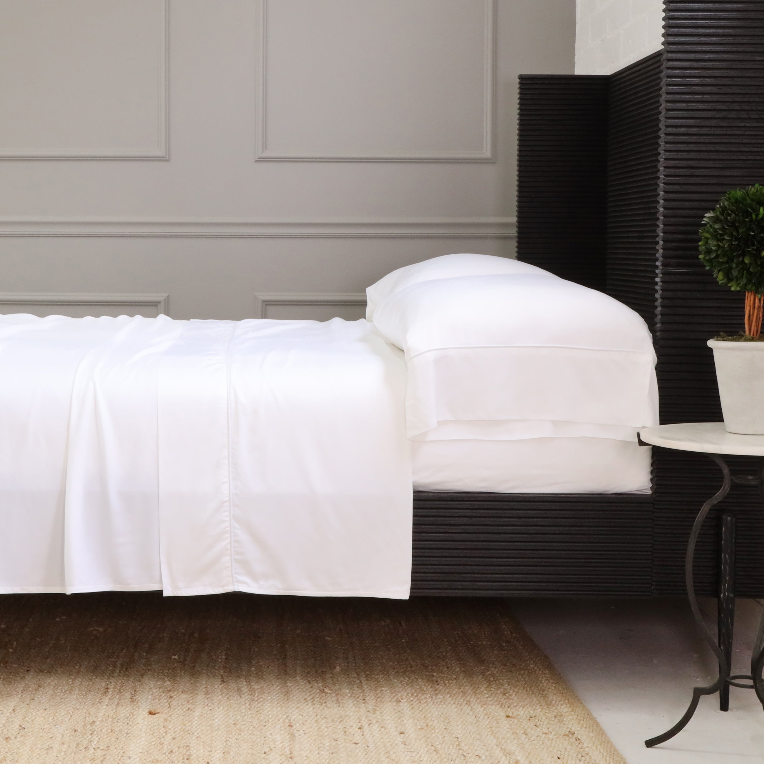 Premium Sheena Bamboo Sateen Sheet Set - Soft & Breathable Bedding for All Seasons - Perfect for Master Bedroom, Guest Room & Vacation Homes