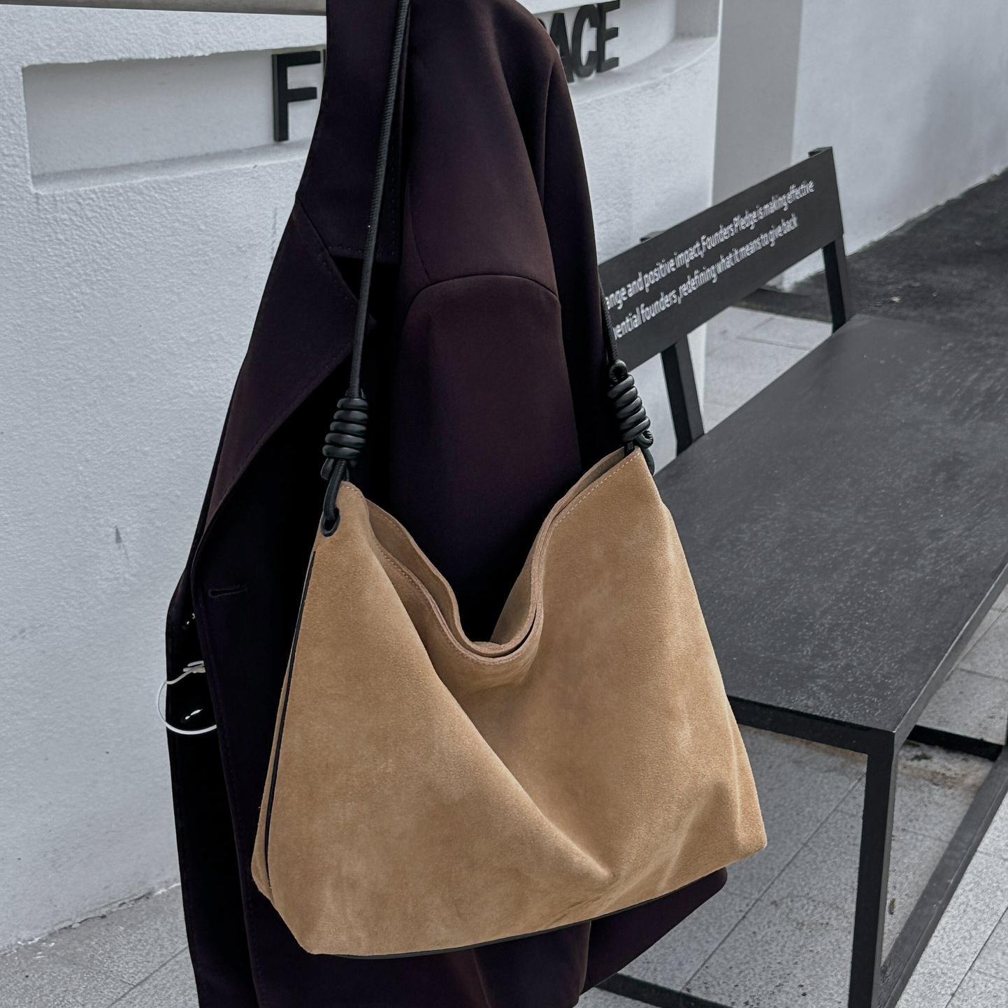 Stylish Women's Tote Bag - Fashionable Large Shoulder Bag for Work, Travel & Shopping - Durable & Spacious Designer Handbag for Everyday Use