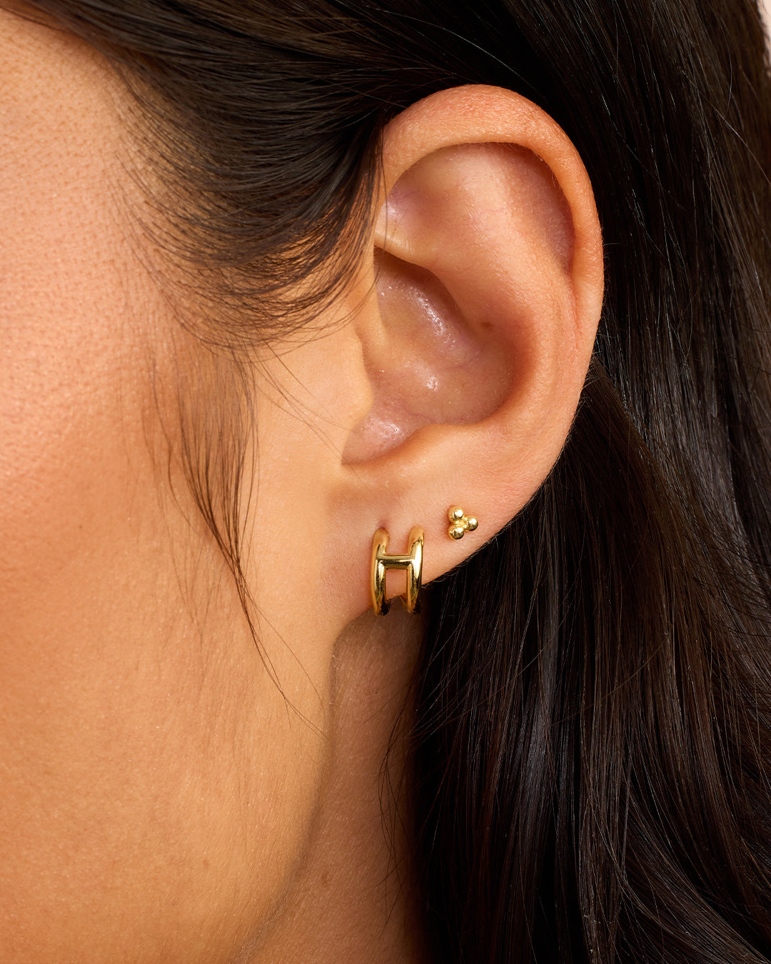 Alphabet Single Huggie Earrings - Gold Plated Initial Letter Studs for Women - Perfect for Everyday Wear, Gifts & Special Occasions