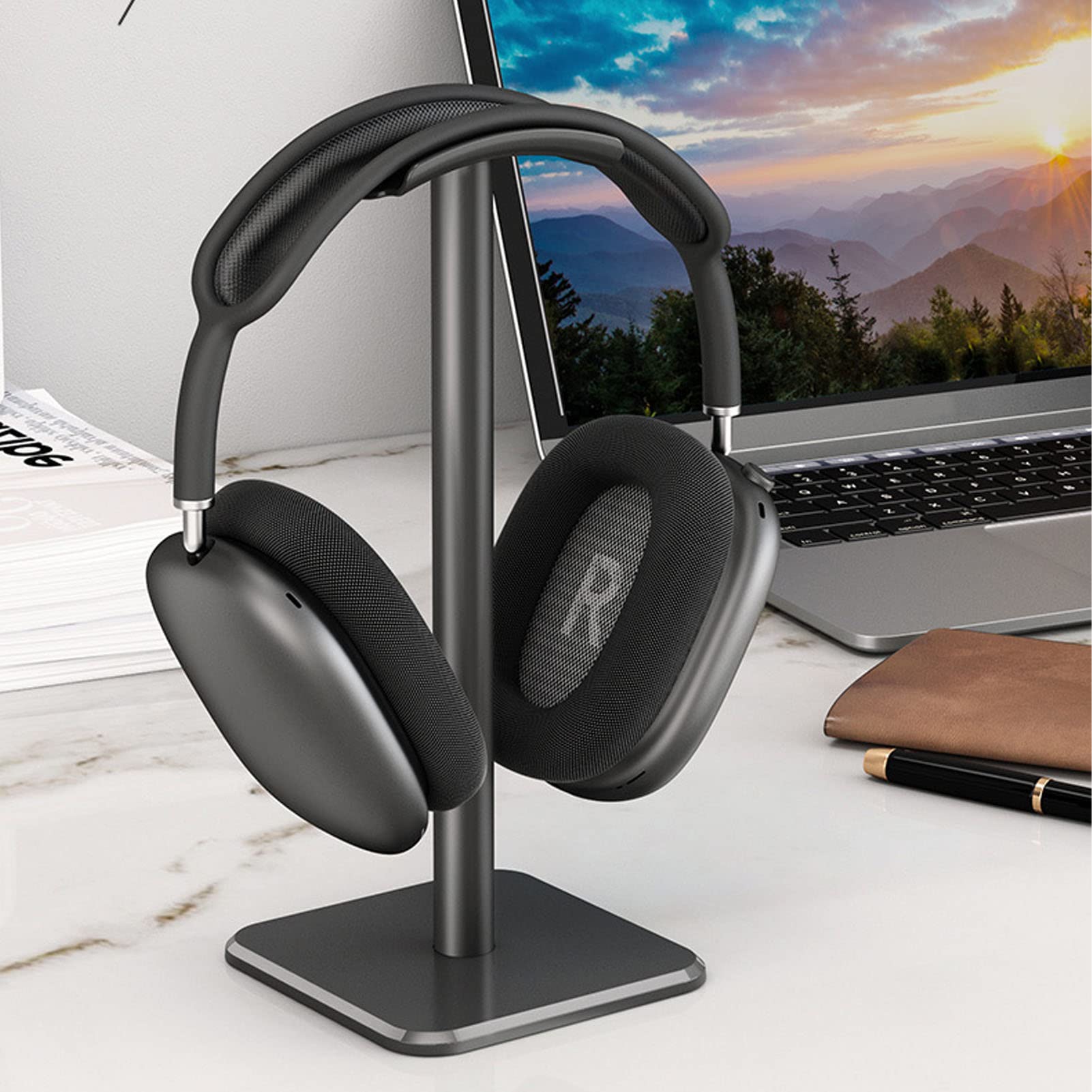 Bewinner Aluminum Headphone Stand with Anti-Slip Base & TPU Tray - Premium Headset Holder for Gaming, Home & Office Use (Black) - Perfect for Desk Organization & Audio Equipment Display