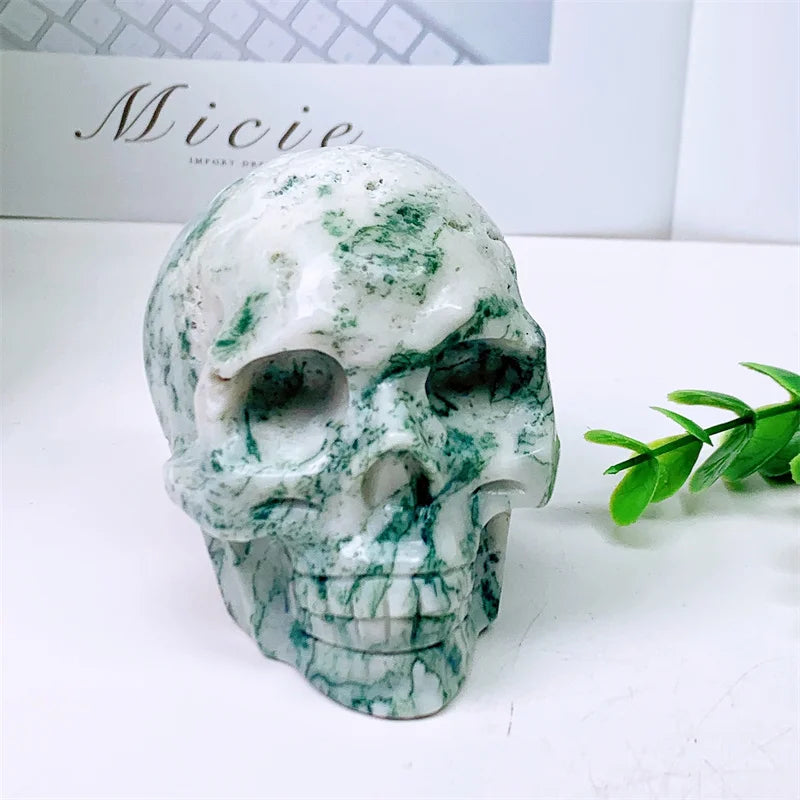 Natural Moss Agate Skull Carving - Mini Crystal Stone Figurine (425g) for Home Decor, Witchcraft Altar, Halloween Decoration & Spiritual Gift - Handcrafted Healing Stone for Meditation, Yoga & Energy Work