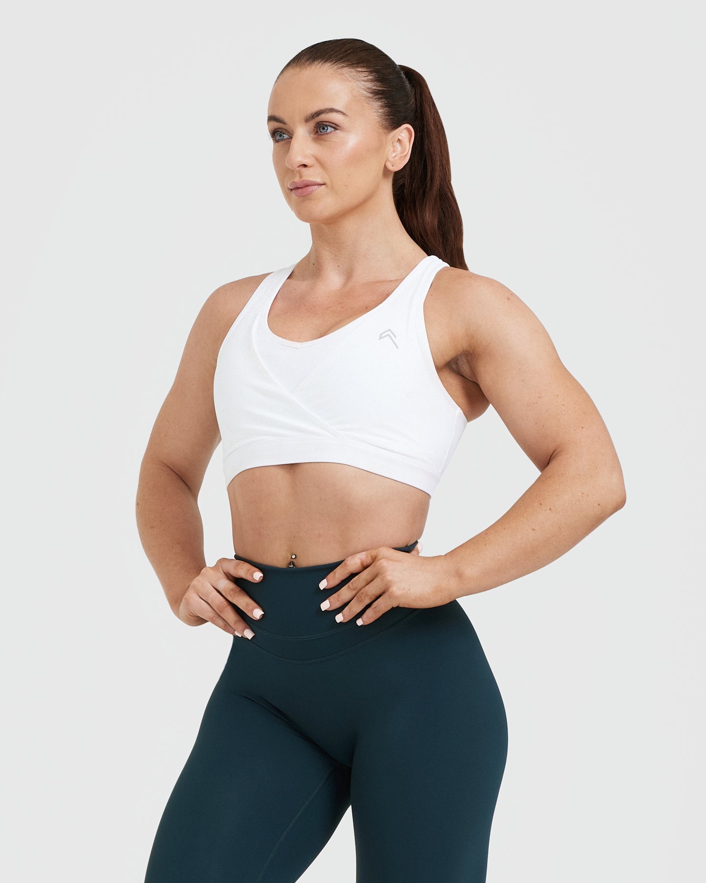 High Support Seamless Sports Bra for Women - Breathable & Comfortable Workout Top - Perfect for Yoga, Running, and Gym Training