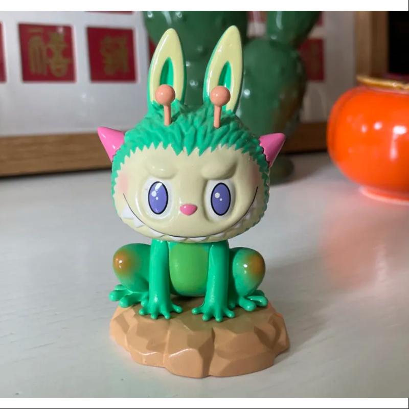 Labubu The Monsters Space Adventures Series - Collectible Vinyl Figure Toy (Labubu Space Alien) for Display, Gifts & Pop Culture Enthusiasts