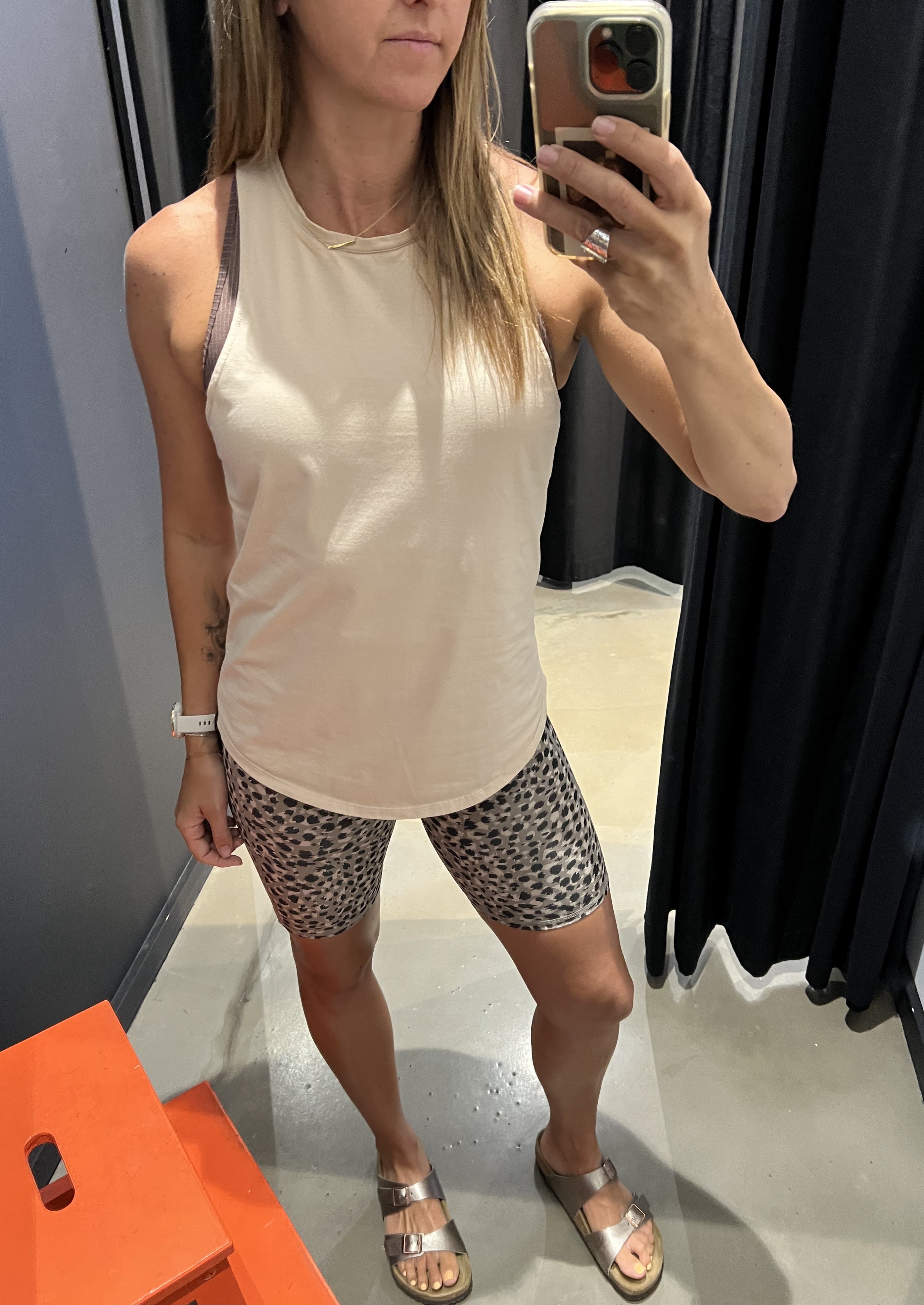 Lokamo Block Tank Top for Women - Stylish Casual Loose Fit T-Shirt for Summer Outfits | Perfect for Coffee Dates, Beach Trips, and Everyday Wear