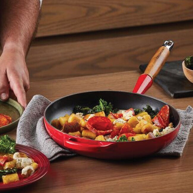 Le Creuset 10.25 Inch Nonstick Fry Pan with Alpine Wood Handle - Oven Safe & Dishwasher Safe Skillet for Searing, Frying & Cooking - Perfect for Stovetop, Oven & Everyday Kitchen Use