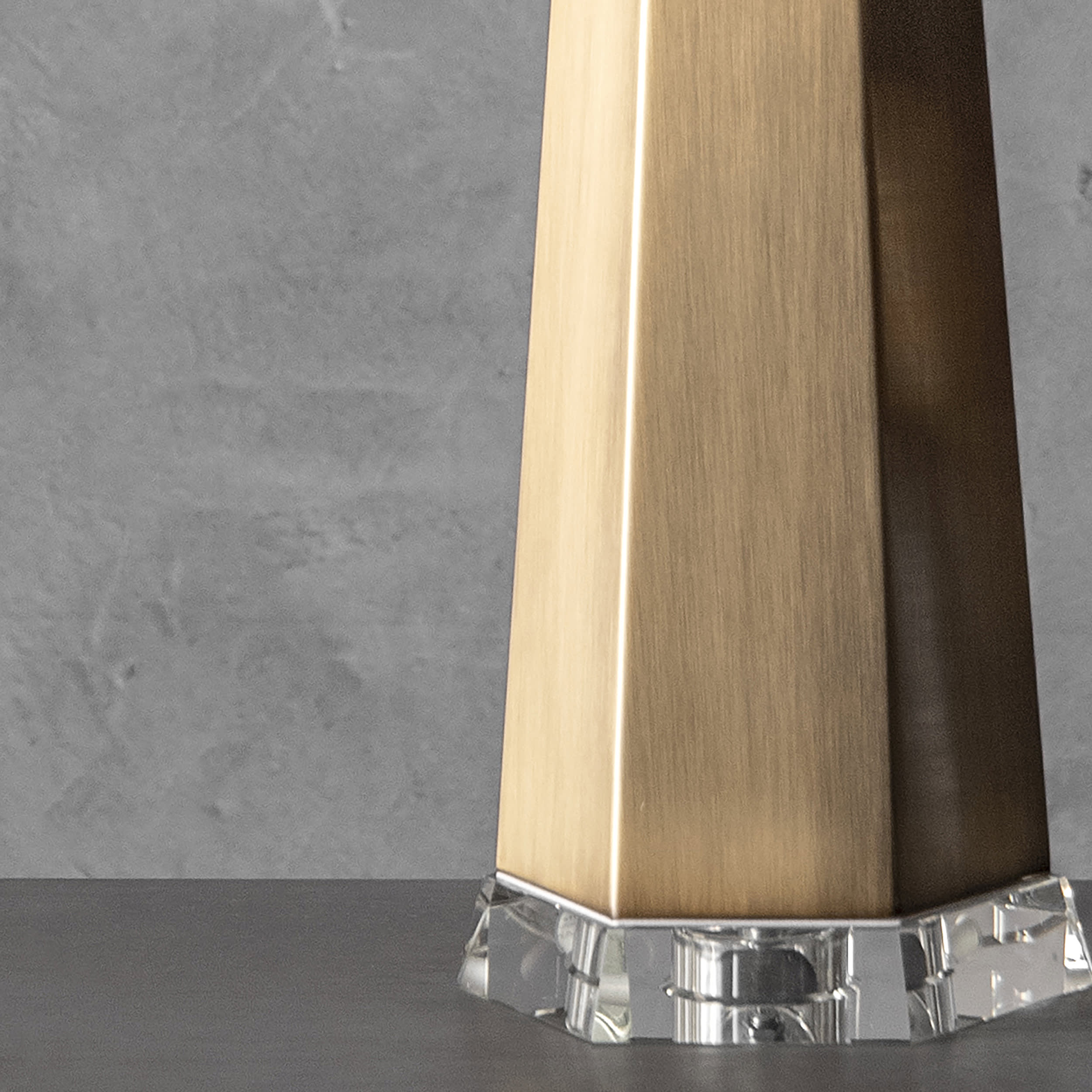 30 Inch Ombre Metal Obelisk Table Lamp - Brass Finish Modern Desk Light for Living Room, Bedroom, or Office Decor