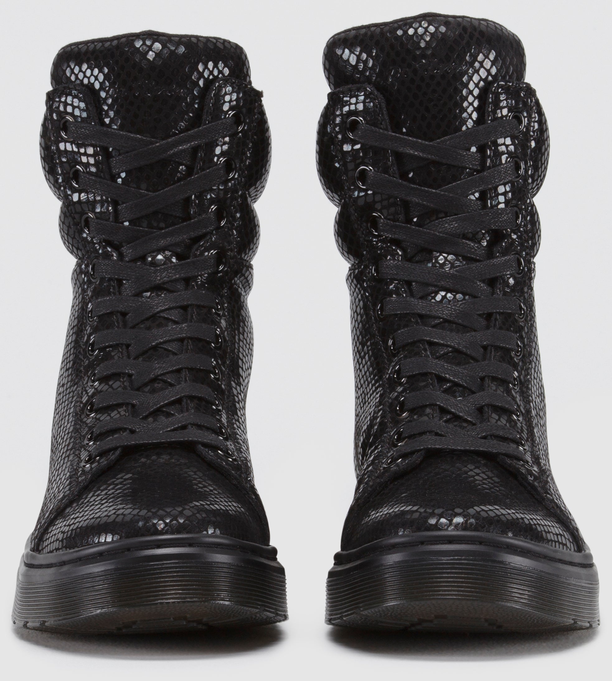 Black Wave High Top Sneakers for Men & Women - Trendy Skateboarding & Casual Streetwear Shoes - Perfect for Urban Fashion & Everyday Wear