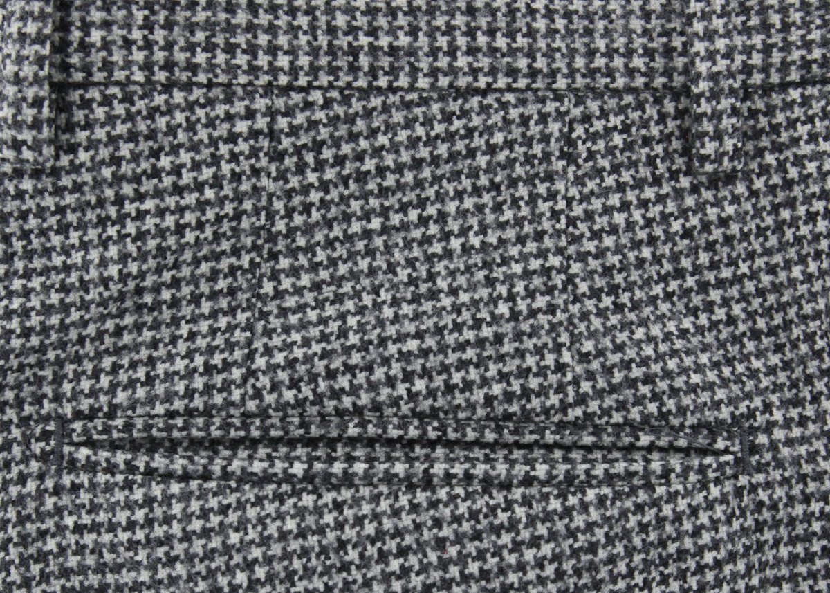 Incotex Dark Gray Micro-Houndstooth Slim Fit Dress Pants for Men - Business Casual & Office Wear | Premium Wool Trousers for Work & Formal Occasions