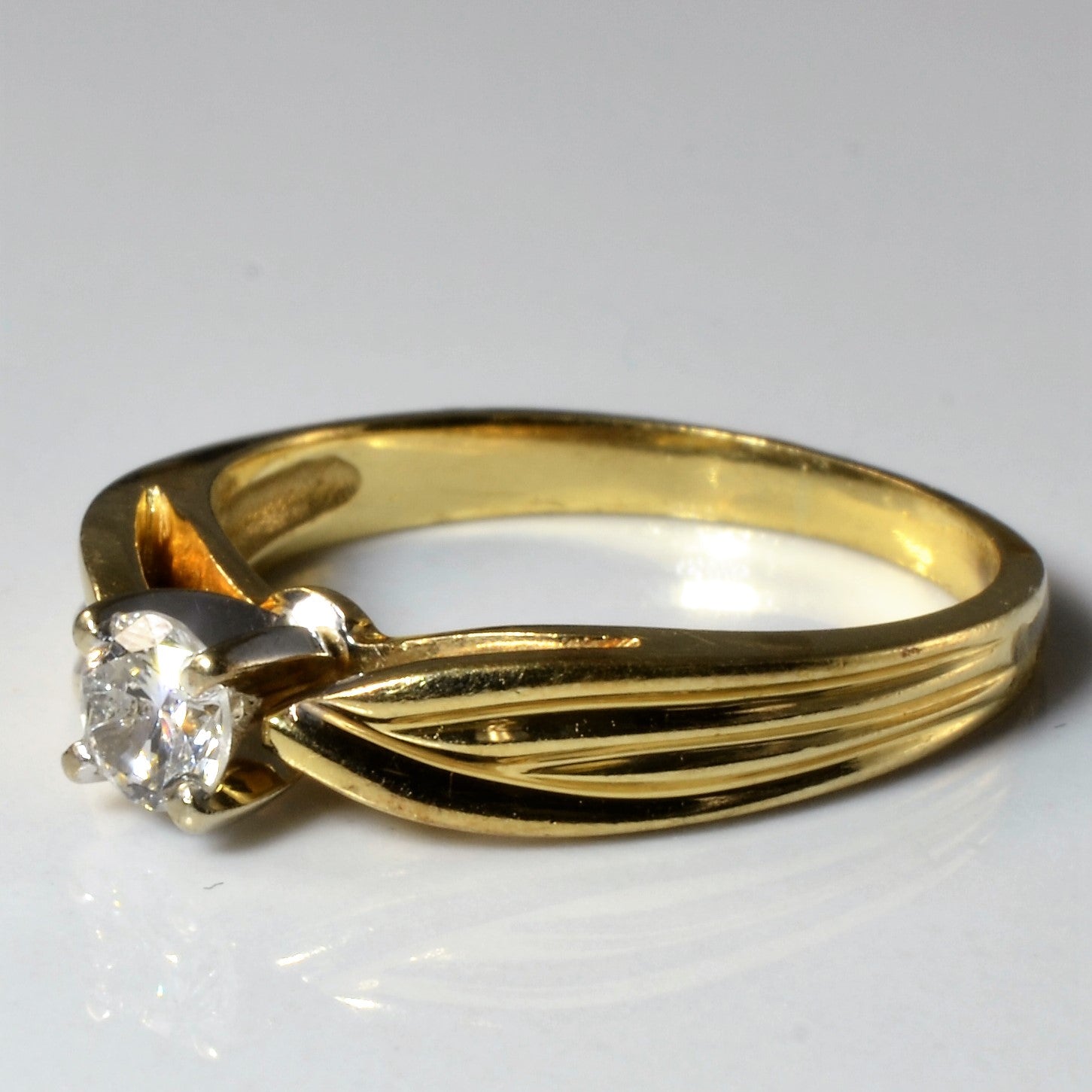 0.26ct Diamond Engagement Ring with Ribbon Twist Design - Size 6 | Perfect for Proposals, Anniversaries & Special Occasions