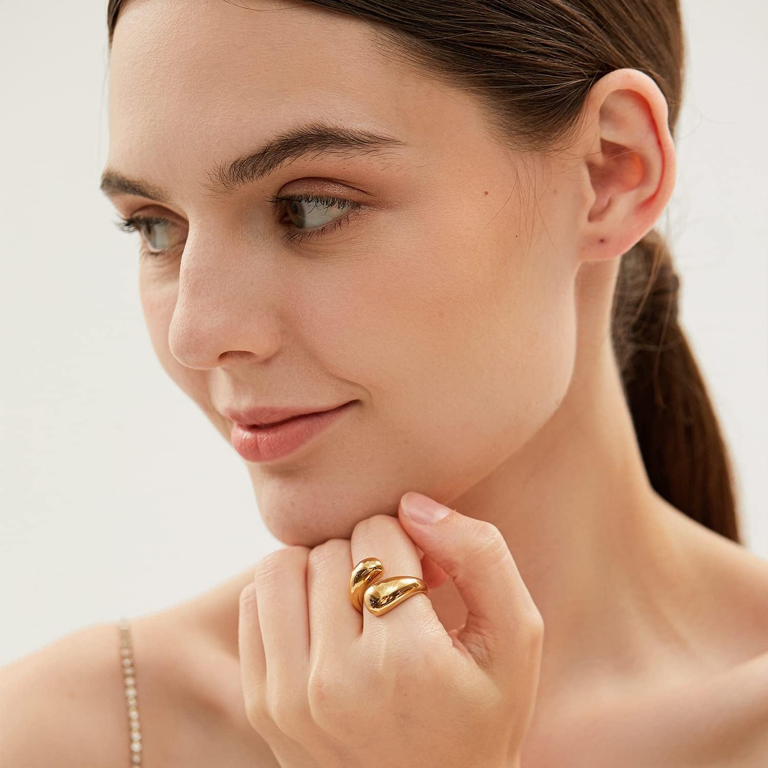 FUNTE® 18K Gold Plated Adjustable Thumb Rings for Women & Men - Chunky Teardrop Bow Design Thick Band Rings with Jewelry Box - Perfect for Gifts, Parties, and Everyday Fashion Accessories
