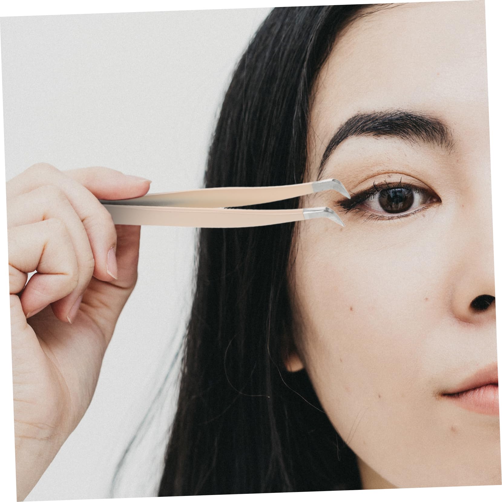 IPetboom Professional Curved Eyelash Tweezers - Precision False Eyelash Applicator for Lash Extensions & Makeup - Multi-Functional Beauty Tool (Beige) - Perfect for Salon, Home Use & Professional Makeup Artists
