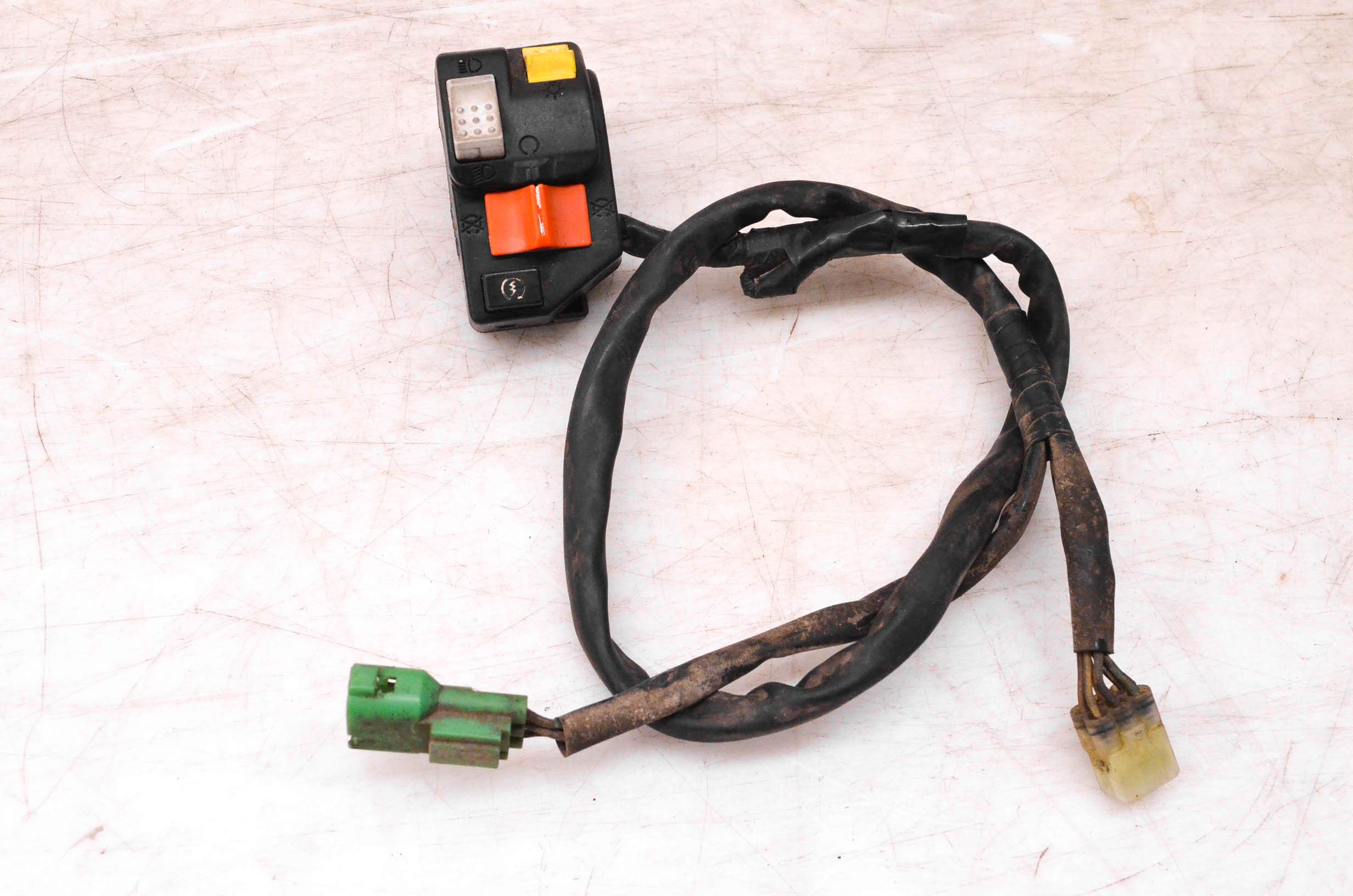 Honda 35020-HN1-000 Switch Set - Genuine OEM Replacement Part for Honda Vehicles - Perfect for Electrical System Repairs & Maintenance