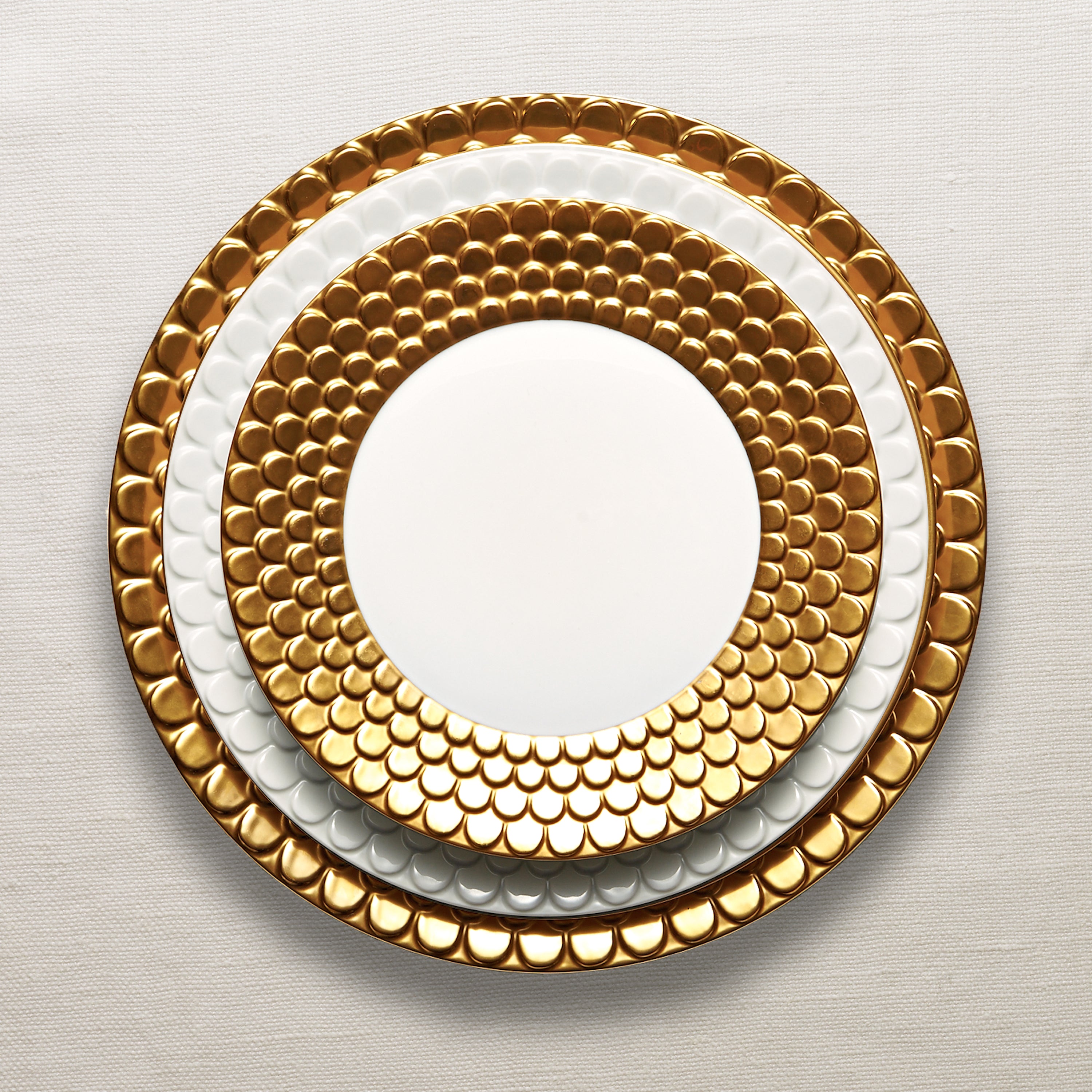 Aegean 16-Piece Gold Dinnerware Set - Elegant Porcelain Plates, Bowls & Cups for Formal Dining, Parties & Home Decor