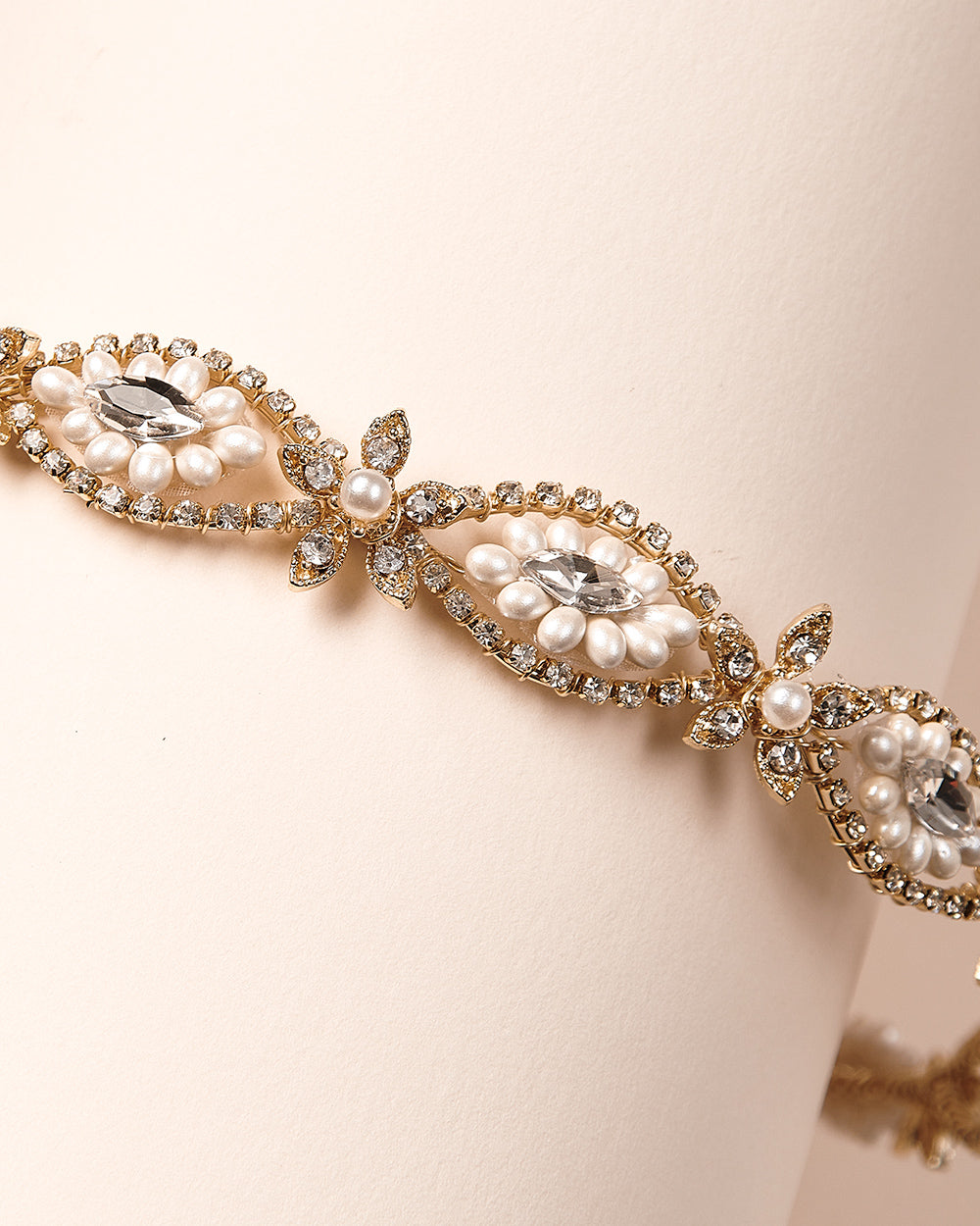 Davina Pearl Headband for Women - Elegant Crystal Rhinestone Hair Accessories for Weddings, Parties & Special Occasions