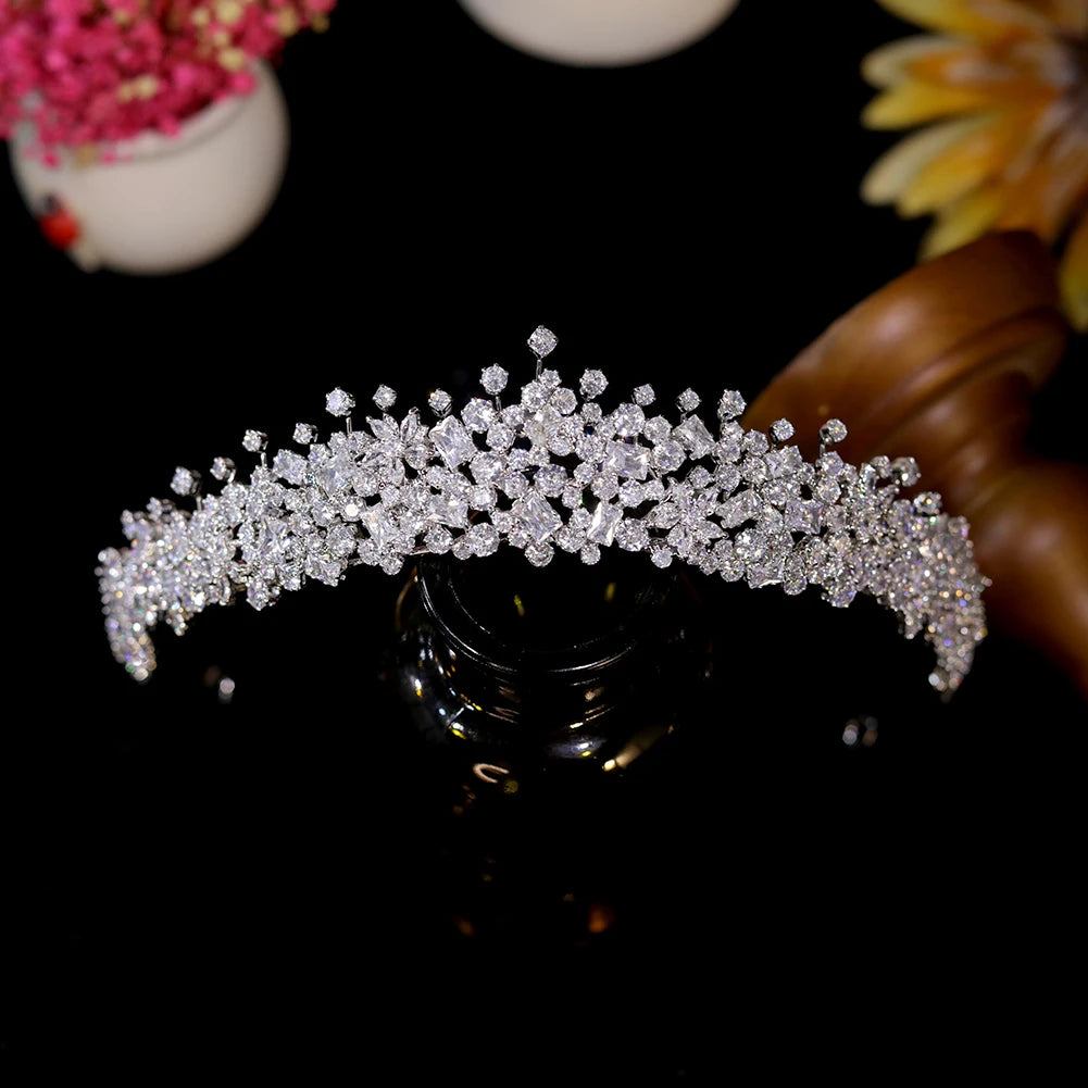 Zircon Crown Tiara Wedding Headband for Women - Elegant Princess Tiara for Quinceañera, Birthday & Bridal Accessories | Perfect for Weddings, Parties & Special Occasions