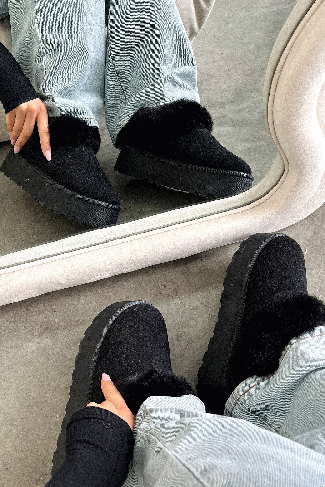 Elani Comfortable Platform Slippers for Women - Soft & Cozy House Shoes, Indoor/Outdoor Wear, Perfect for Home, Lounge, and Travel - Black