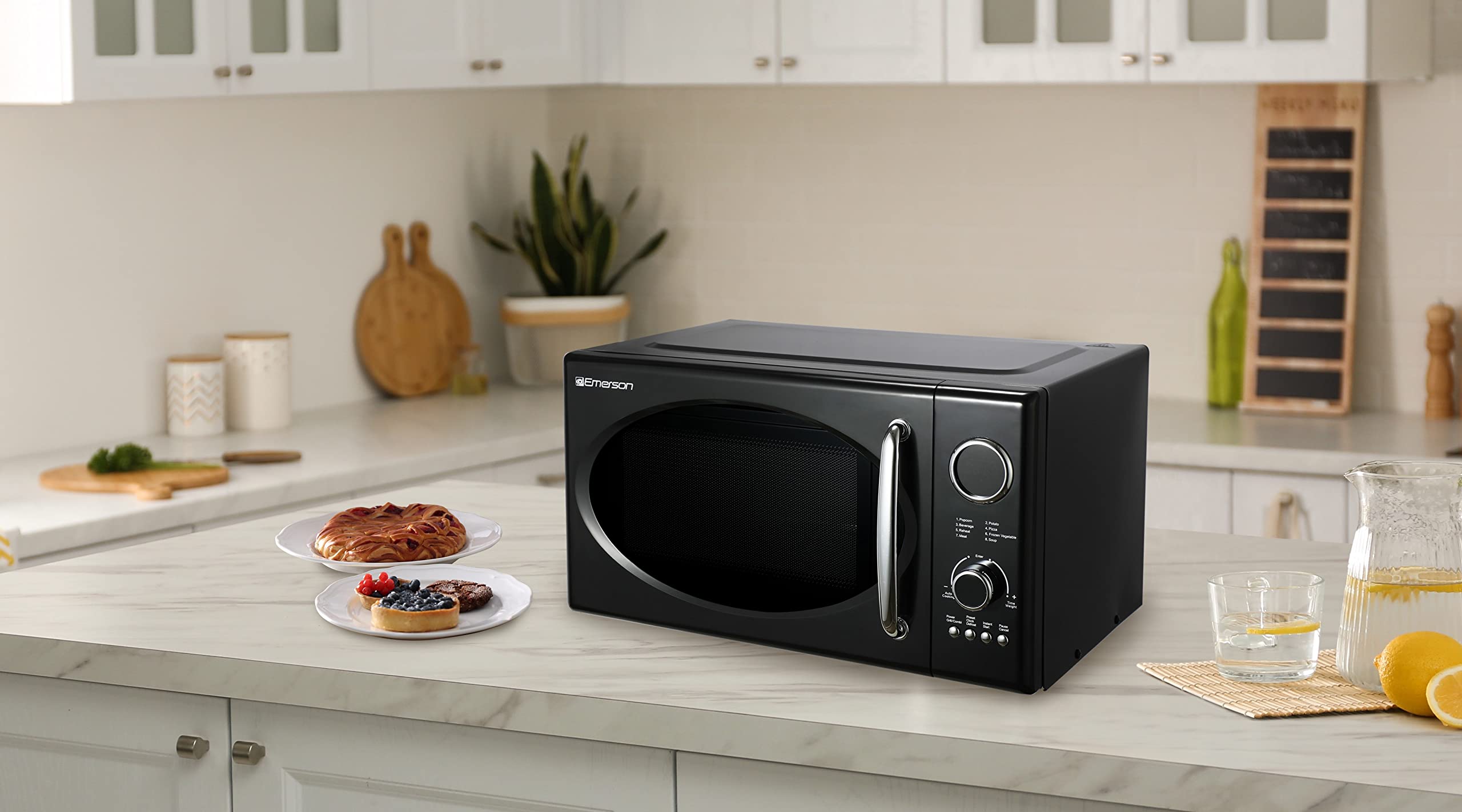 Emerson MWRG0901BK 0.9 Cu. Ft. Retro Black Microwave Oven with Grill - 800W Microwave & 1000W Grill, LED Display, 5 Power Levels, 8 Auto Menus, Glass Turntable & Child Lock - Perfect for Small Kitchens, Dorms & Office Break Rooms