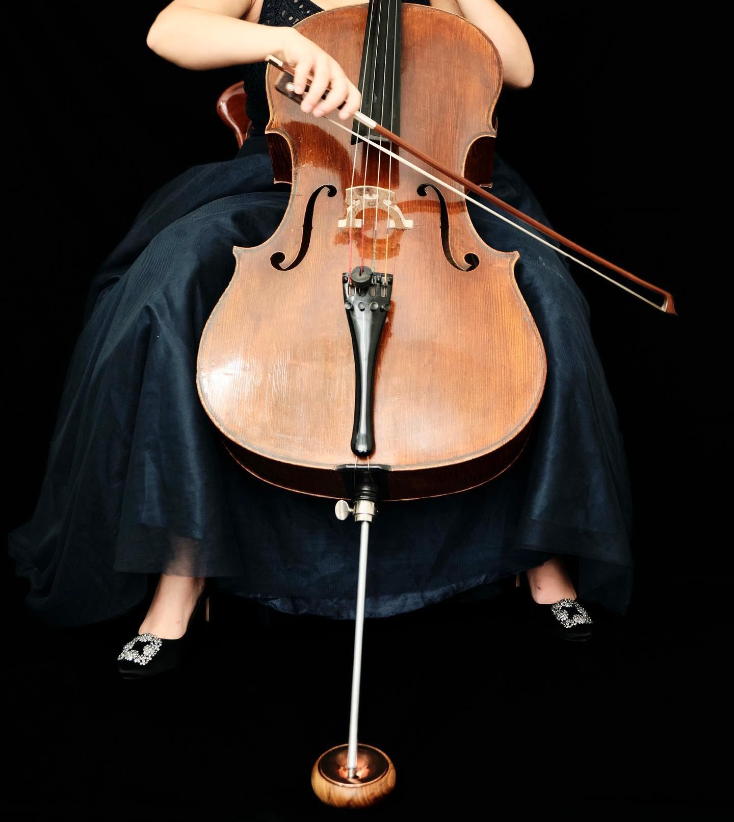 Premium Typhoon Cello Wooden Endpin Holder - Handcrafted in Taiwan | Secure & Non-Slip Design for Professional Cellists | Perfect for Practice, Performances & Studio Sessions