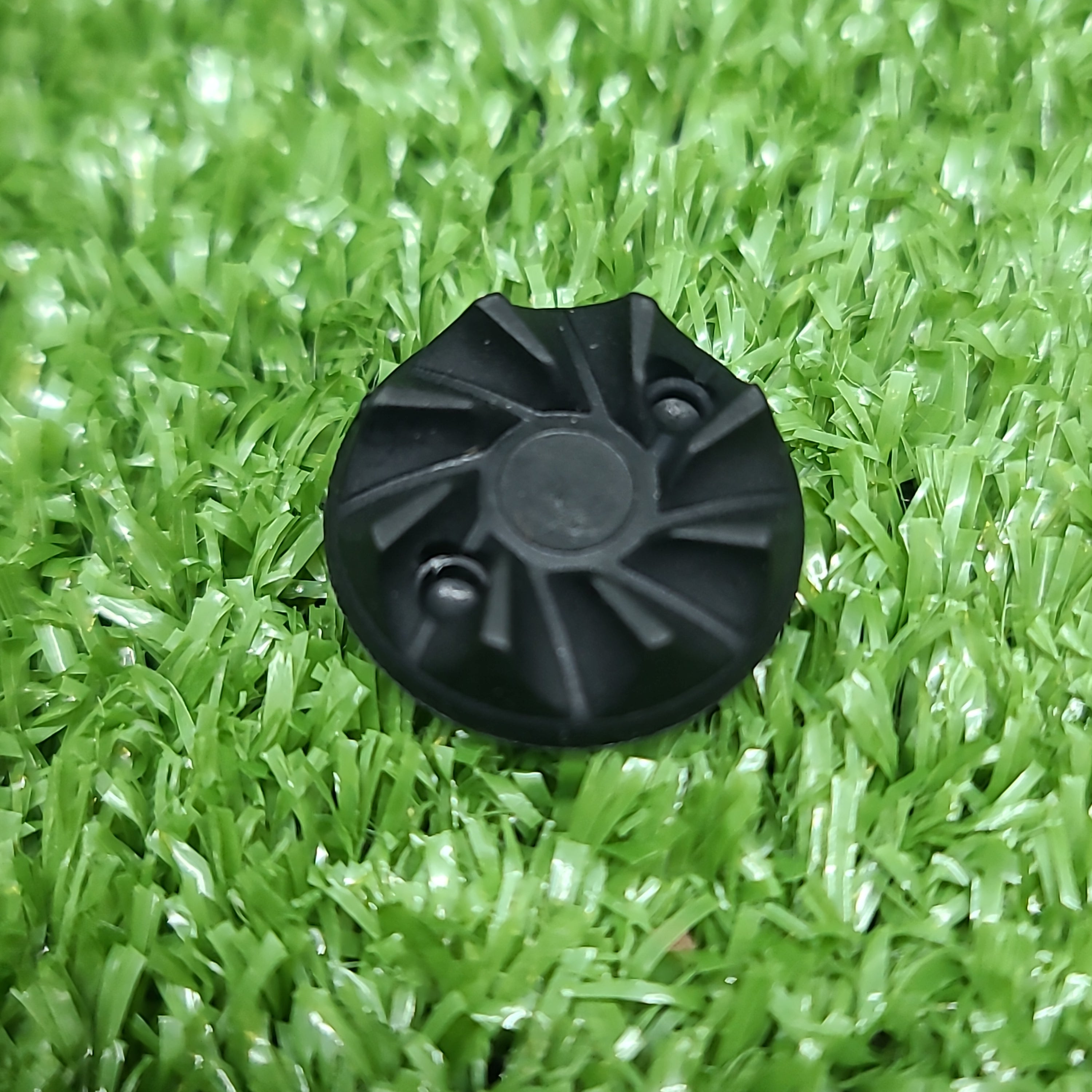 Raydn Cricket Universal Spare Rubber Spikes (24-Piece Set) - Durable Replacement Cleats for Cricket Shoes - Perfect for Matches & Practice on Turf or Grass