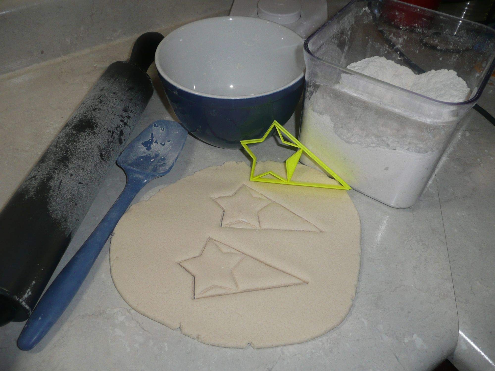 Medium Star with Triangle Award Design Flag Cookie Cutter - Made in USA (PR3047) | Perfect for Patriotic Baking, 4th of July Cookies & Holiday Desserts
