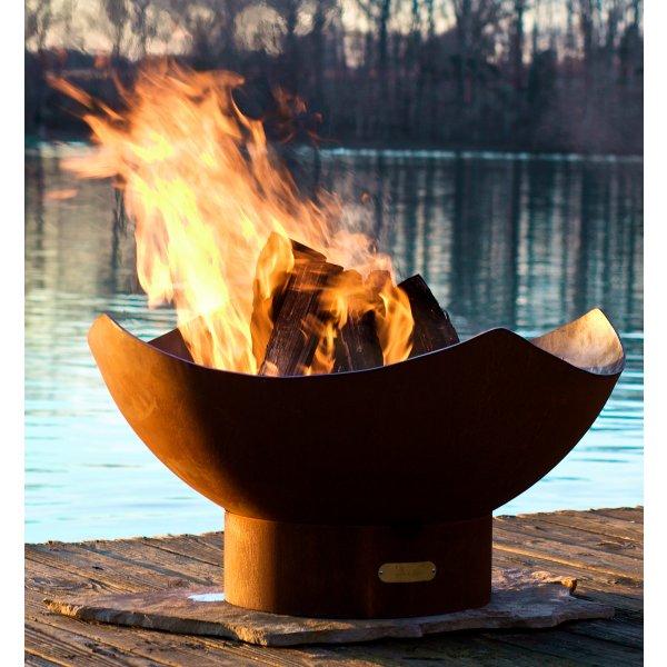 Stunning Manta Ray Fire Pit - Outdoor Patio & Backyard Fireplace for Cozy Gatherings & Camping - Durable Steel & Rust-Resistant Design