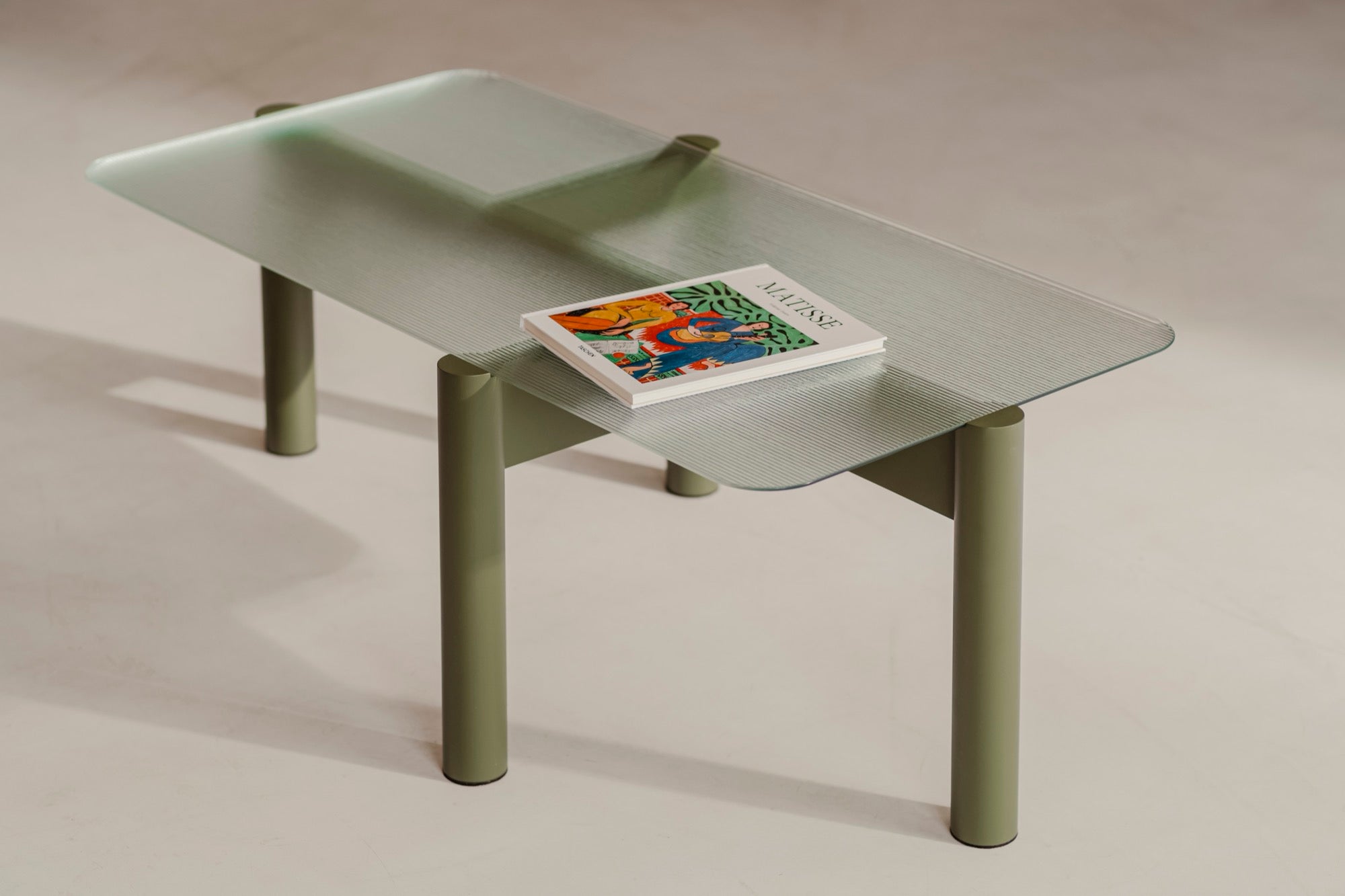 Modern Wooden Coffee Table - Mid Century Style Living Room Furniture for Small Spaces - Perfect for Home Decor, Lounge, and Office Use