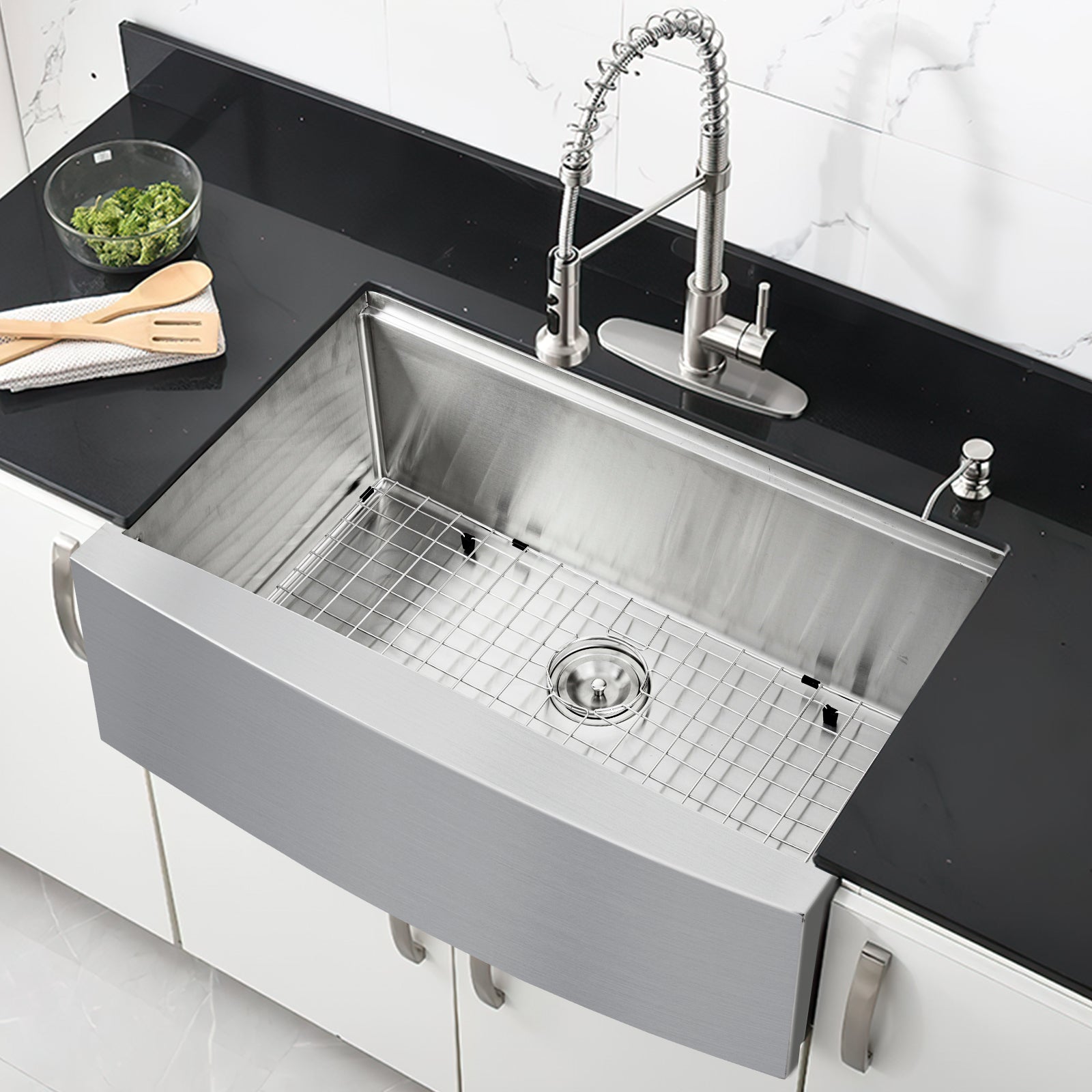 GARVEE 33 Inch Farmhouse Kitchen Sink - 33x22 Stainless Steel Apron Front Single Bowl Sink with Accessories | 16 Gauge Deep Basin for Modern Farmhouse, Rustic & Country Style Kitchens | Perfect for Food Prep, Washing Large Pots & Entertaining