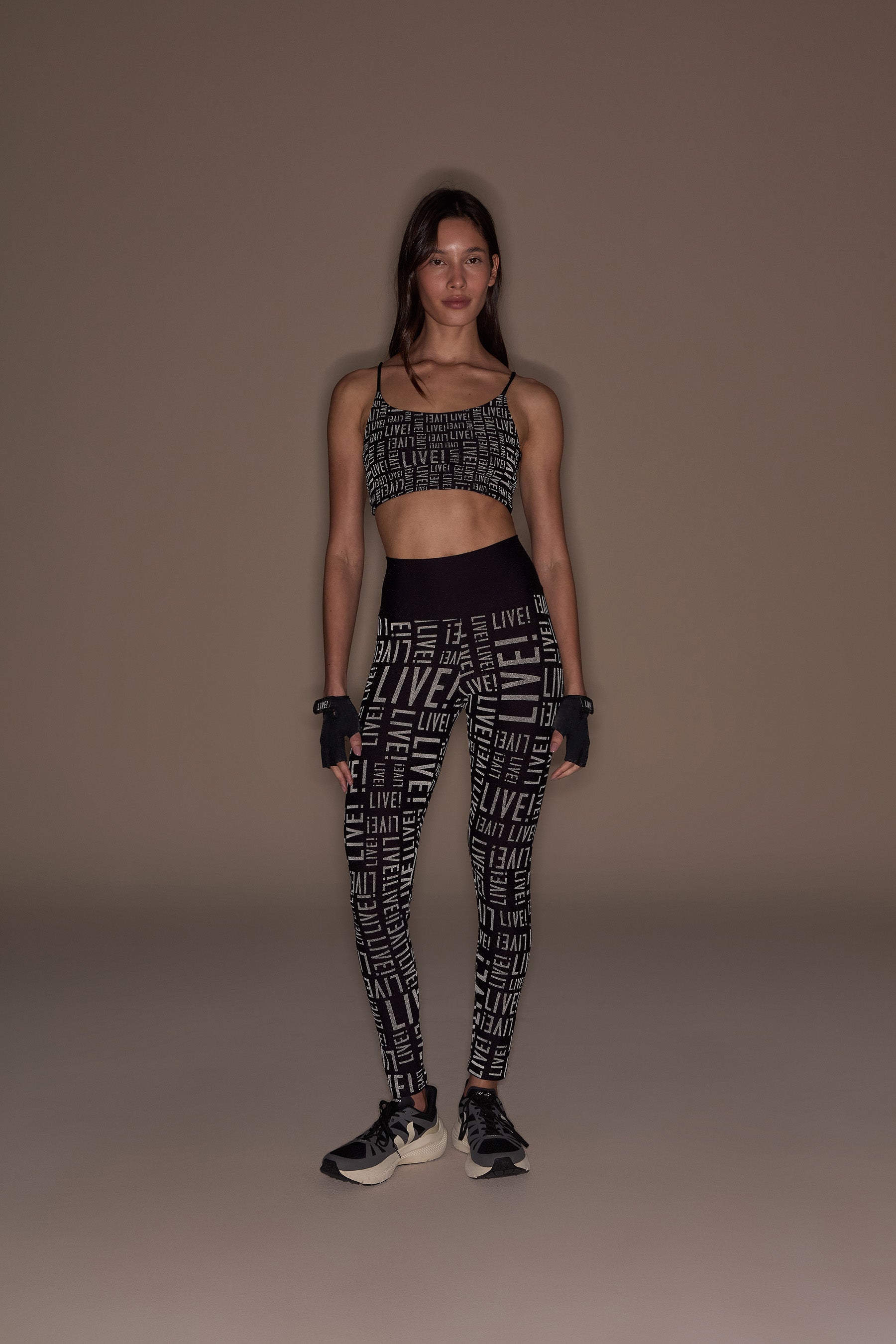 Pocket Back Reflex Long Leggings - High Waist Yoga Pants for Women with Side Pockets - Perfect for Running, Workout & Gym