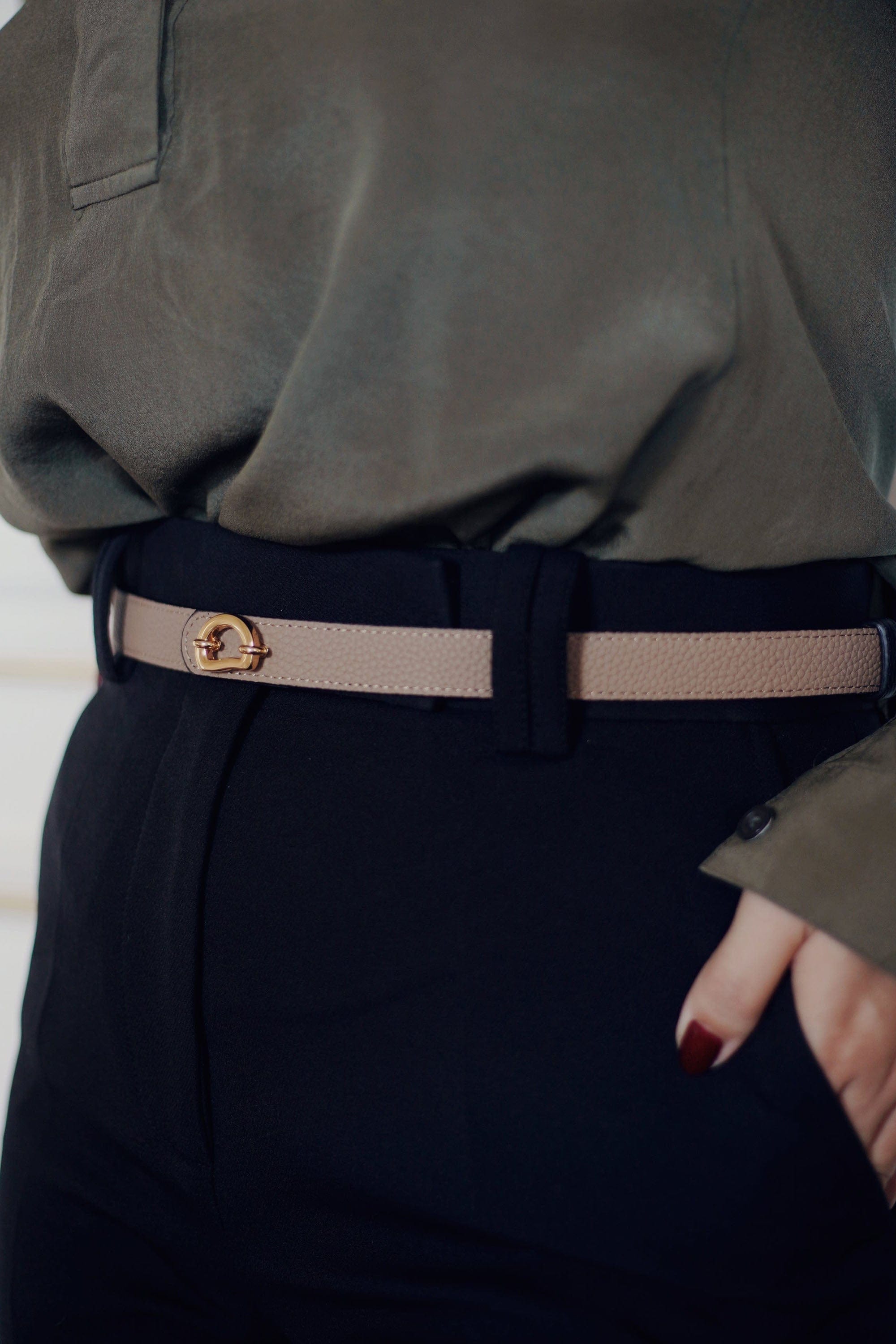 Reversible Leather Belt for Men & Women - Adjustable Strap with Double-Sided Design - Perfect for Casual, Office & Formal Wear