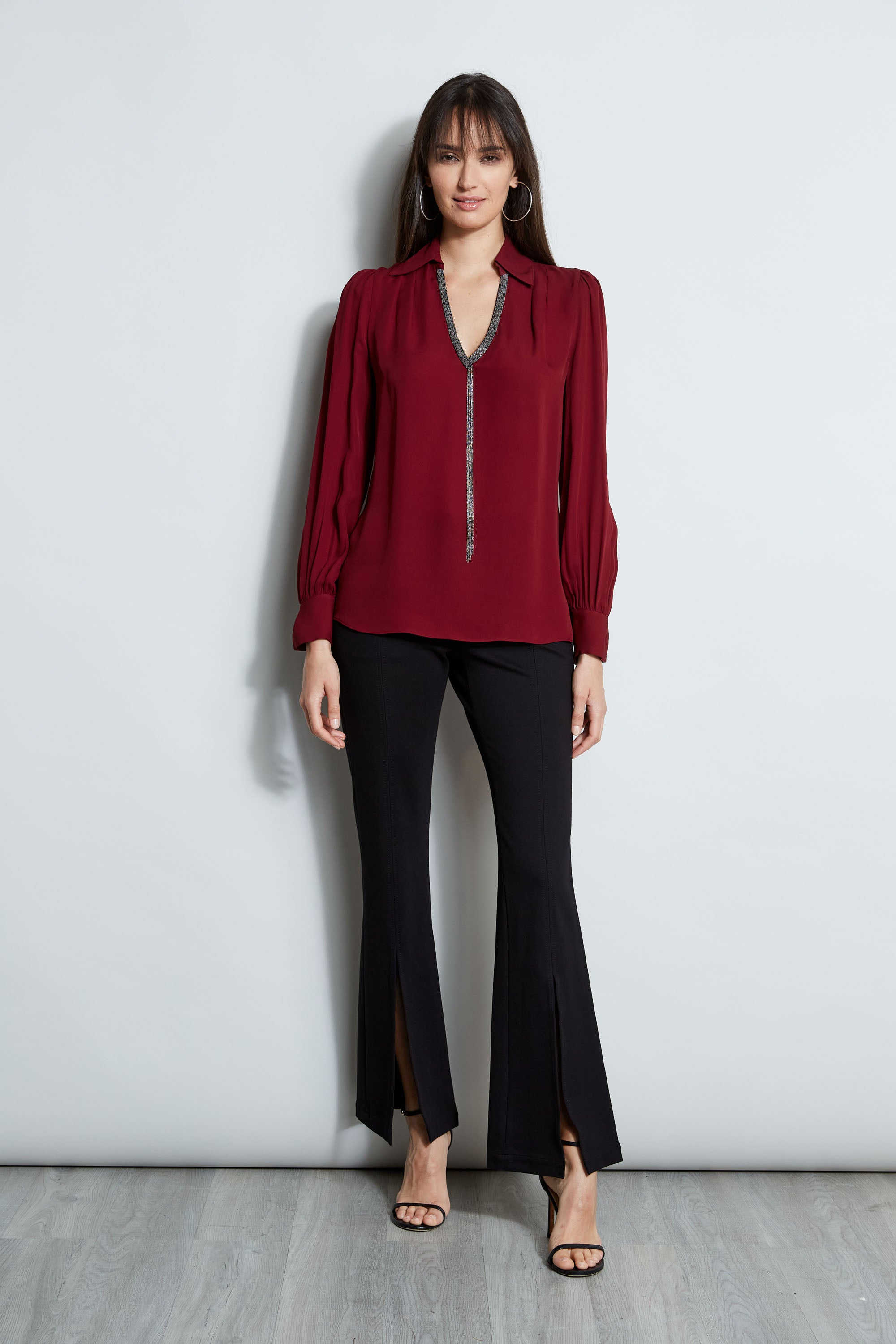 Stylish Chain Collar Shirt for Men & Women - Trendy Button-Up Blouse with Detachable Necklace Detail - Perfect for Office, Date Night & Special Occasions