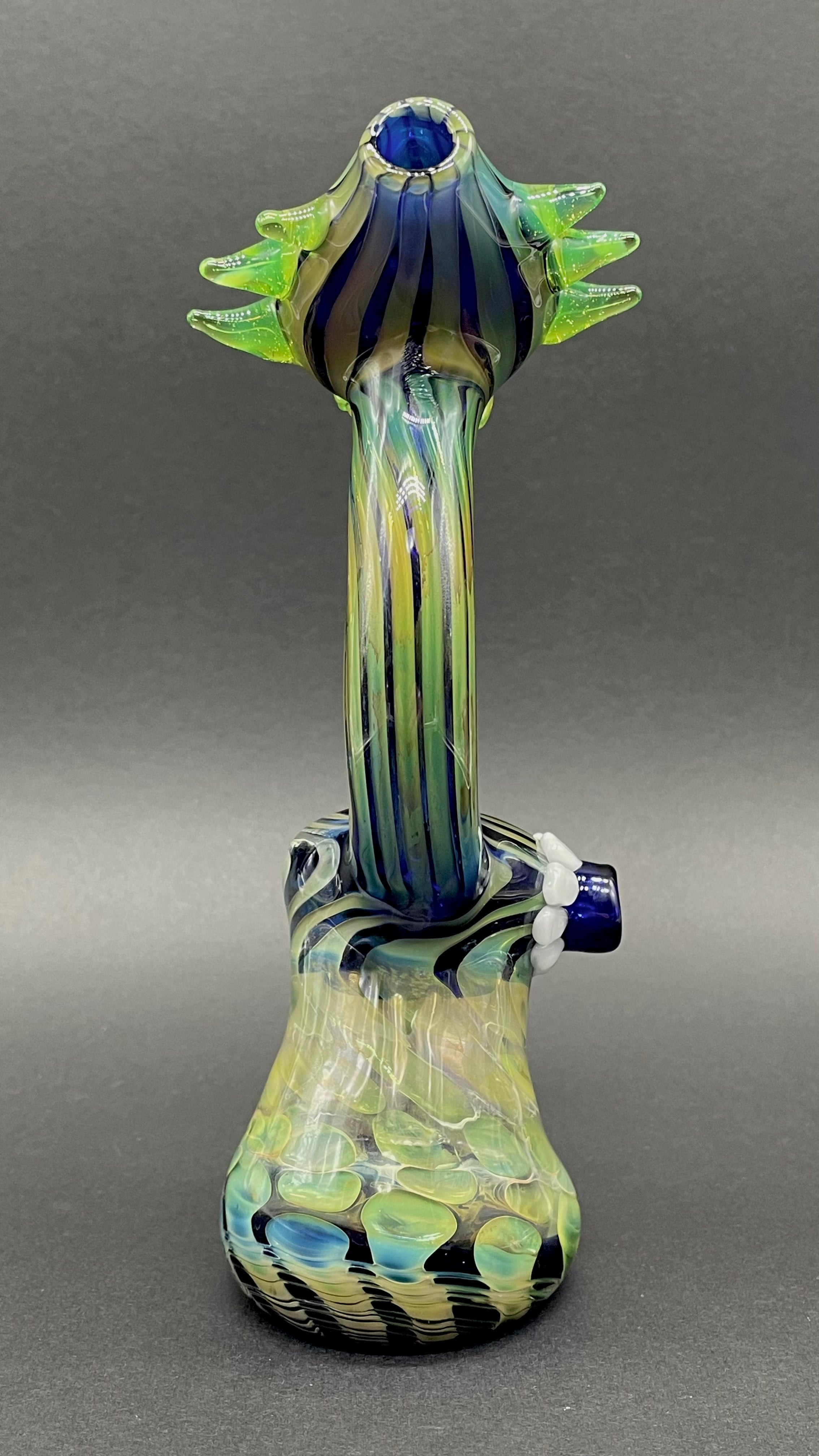 Alien Head Bubbler - Unique Glass Water Pipe for Smoking | Perfect for Home Use, Parties & Gifts