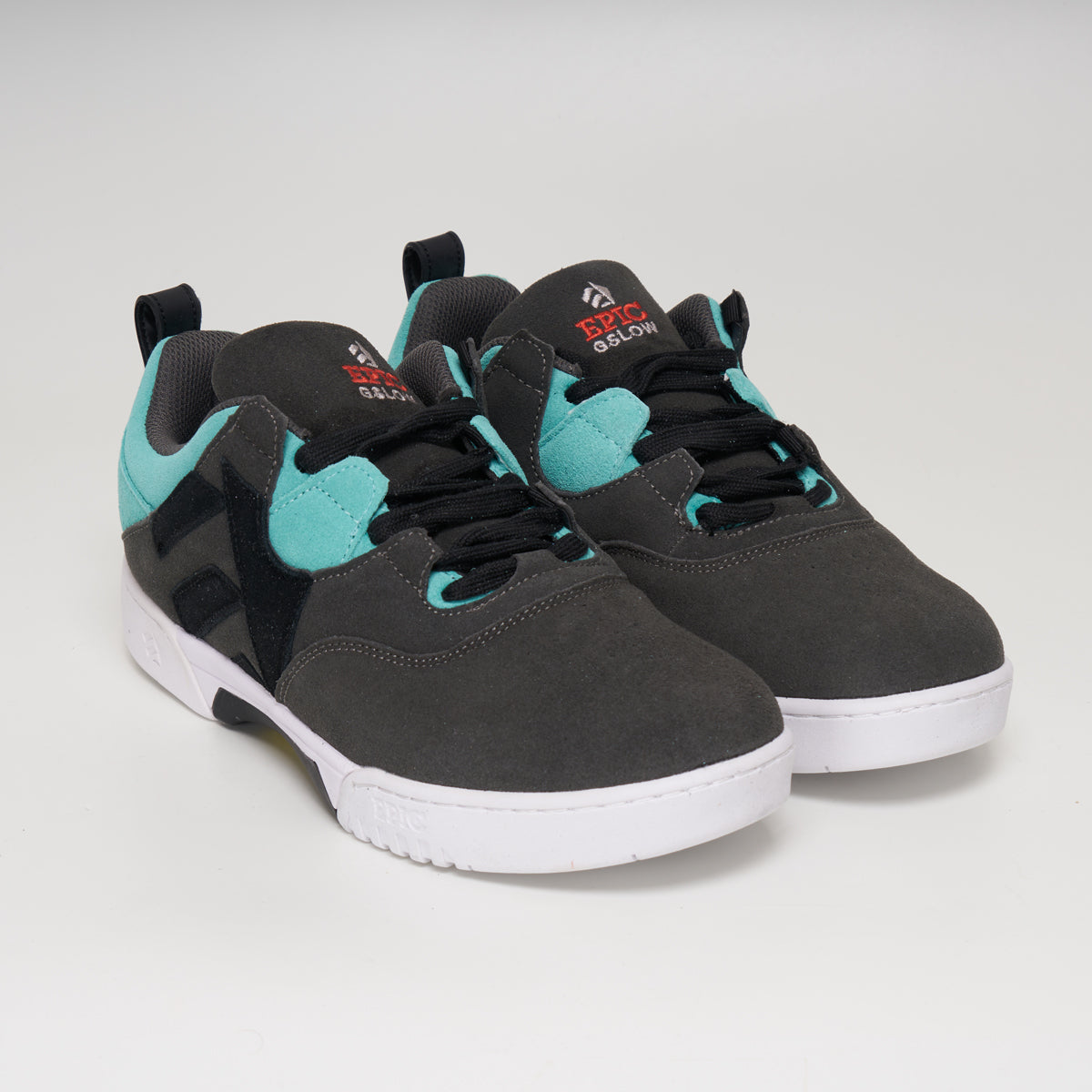 Epic Grindshoes - Premium Skate Shoes for Men & Women - Durable & Comfortable for Street Skating & Urban Fashion - Perfect for Skateboarding, Parkour & Casual Wear