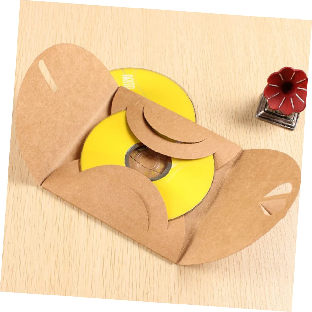 KICHOUSE 200 Pcs Eco-Friendly Kraft Paper CD/DVD Sleeves - Acid-Free Cardboard Storage Cases for Disc Protection | Perfect for Music Collections, Movie Archives & Blank Media Storage | Organize Your CD/DVD Library at Home or Office
