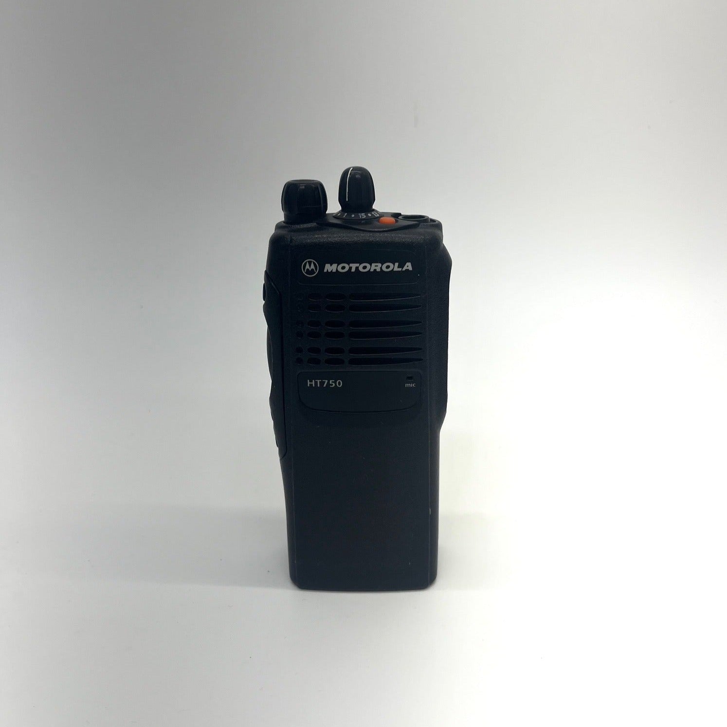 Motorola HT750 AAH25KDC9AA2AN 4-Channel VHF Two-Way Portable Radio - Long Range Communication for Construction, Security & Outdoor Adventures