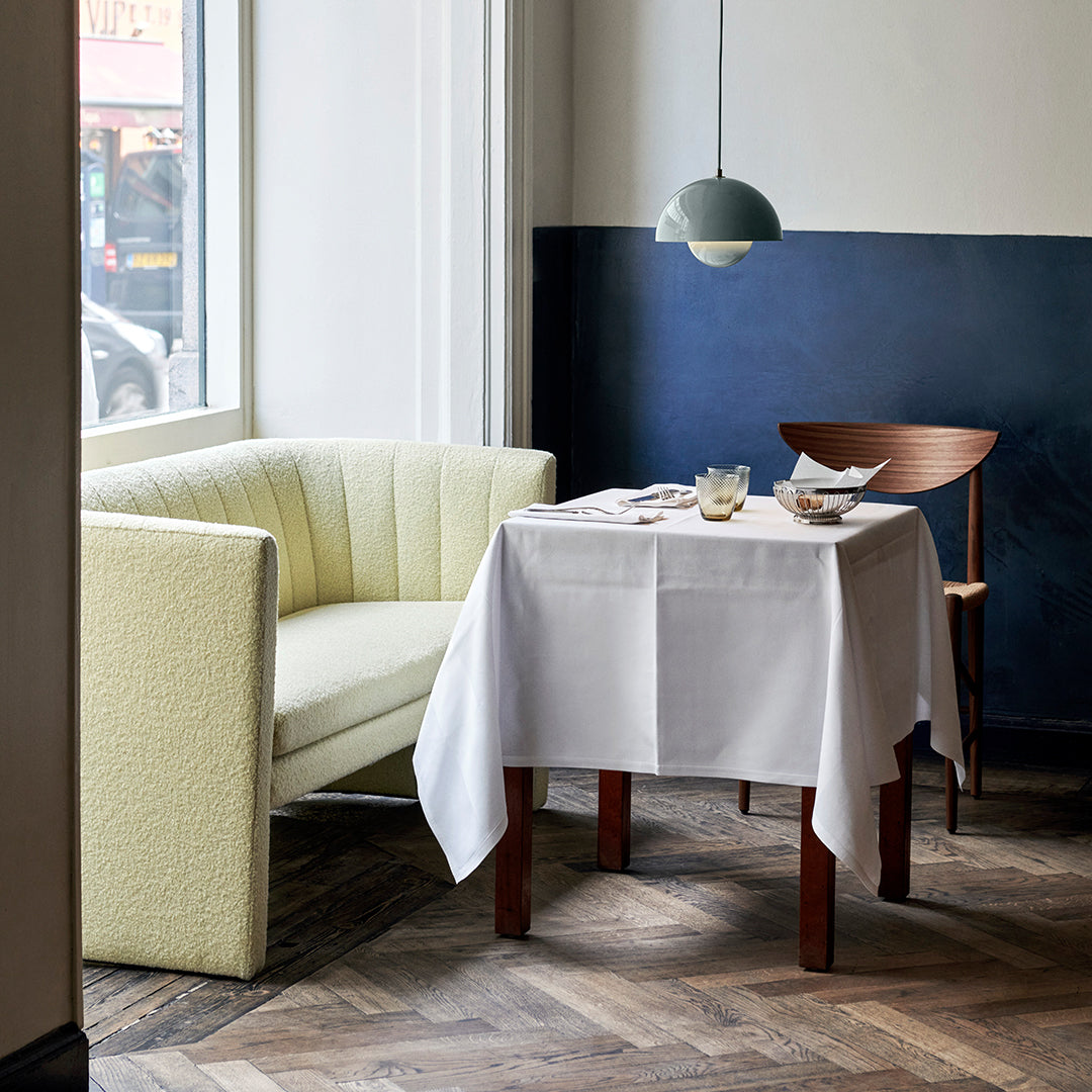 Modern HM3 Dining Chair - Elegant Wooden Seat for Kitchen, Dining Room & Office - Perfect for Home Decor & Entertaining Guests