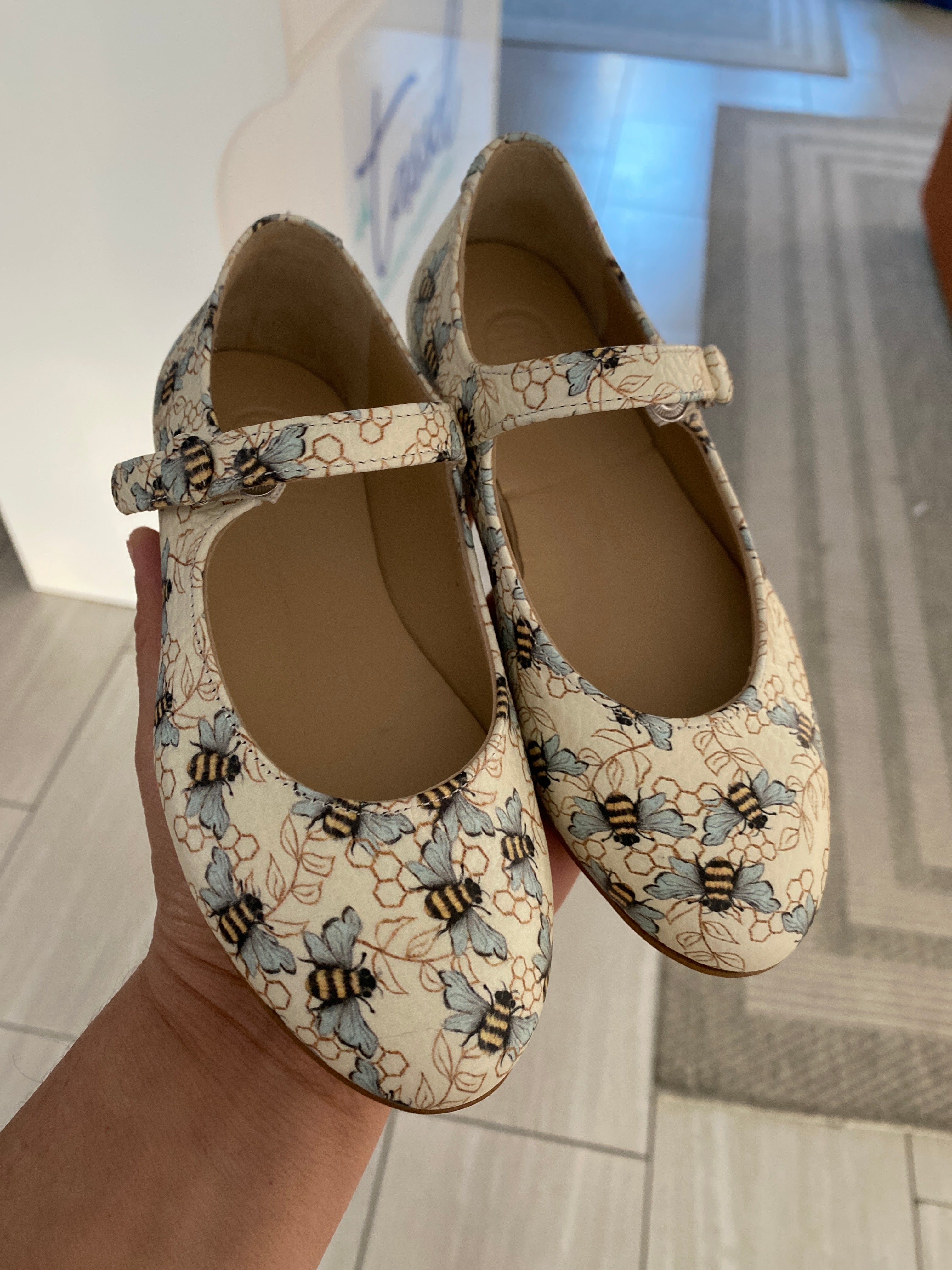 Blublonc Bee Stamped Mary Jane Shoes - Cute Floral Embroidery Flat Shoes for Women & Girls - Perfect for Spring Outfits, Weddings & Casual Wear