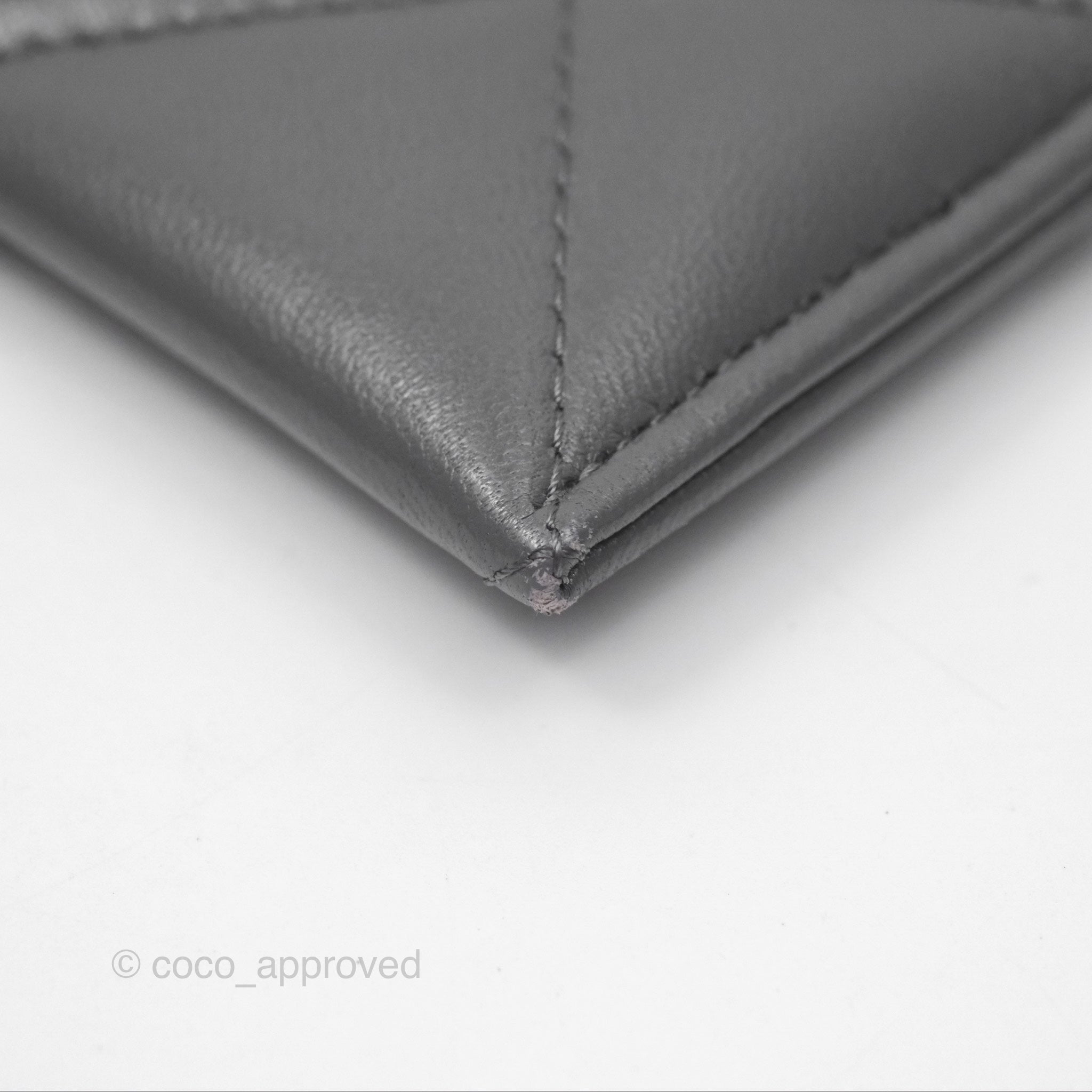 Chanel 19 Quilted Grey Leather Card Holder with Silver Hardware - Luxury Compact Wallet for Everyday Use & Travel