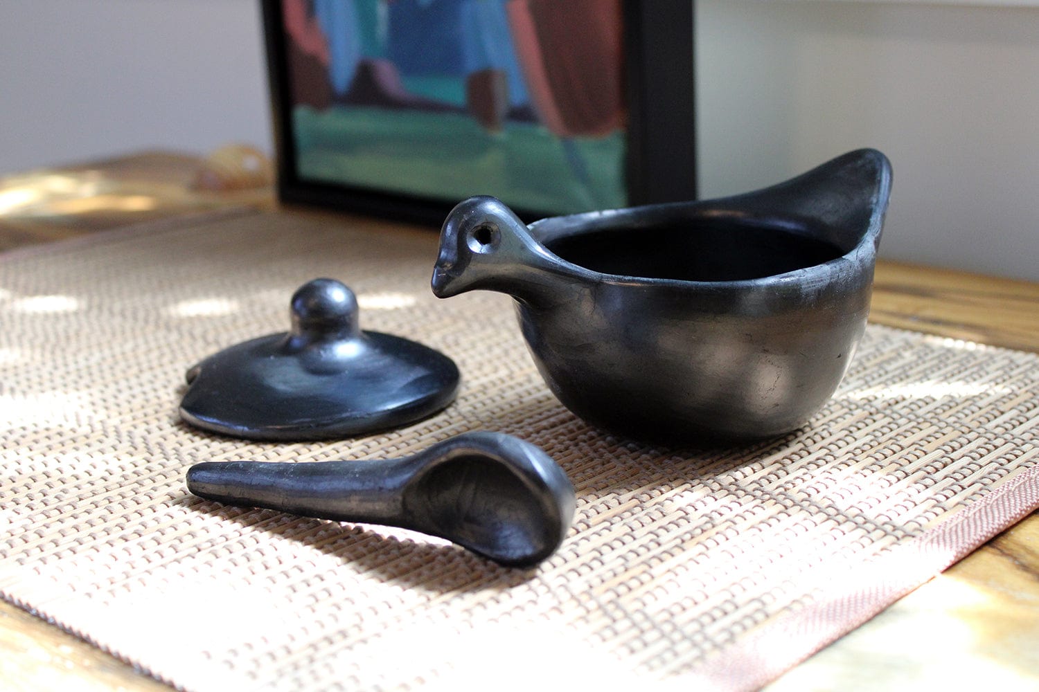 Authentic Chamba Clay Salsa Bowl with Wooden Spoon - Perfect for Mexican Cuisine, Guacamole & Dips - Ideal for Parties, Family Gatherings & Home Cooking