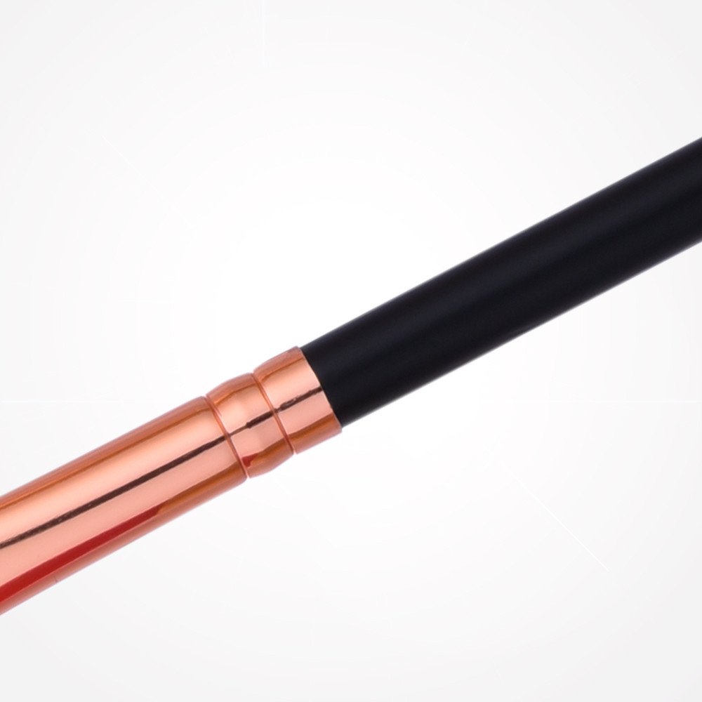 Professional Diamond Eyeshadow Fan Brush 1Pc - Ultra Slim Portable Makeup Brush for Precise Blending & Highlighting (Black, One Size) - Perfect for Travel, Pro Makeup Kits & Everyday Beauty Routine
