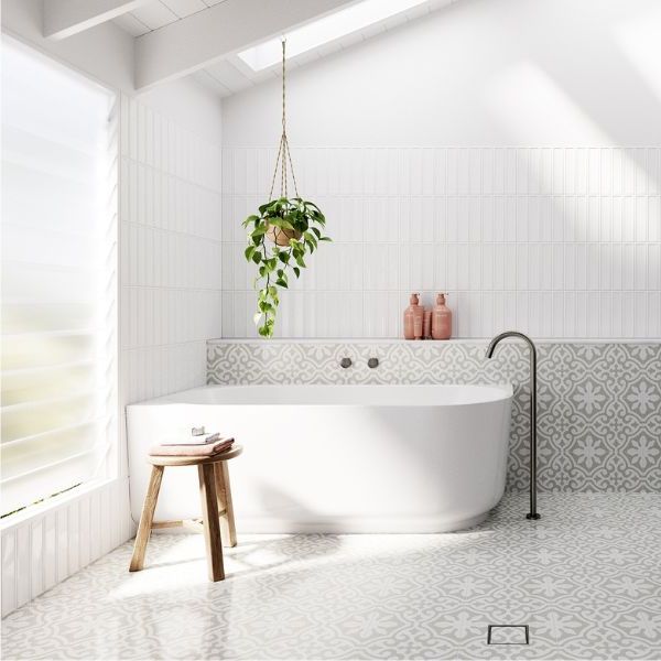 Bao Elegant 1700mm Corner Bathtub - Matte White Freestanding Soaking Tub for Luxury Bathroom & Spa Relaxation