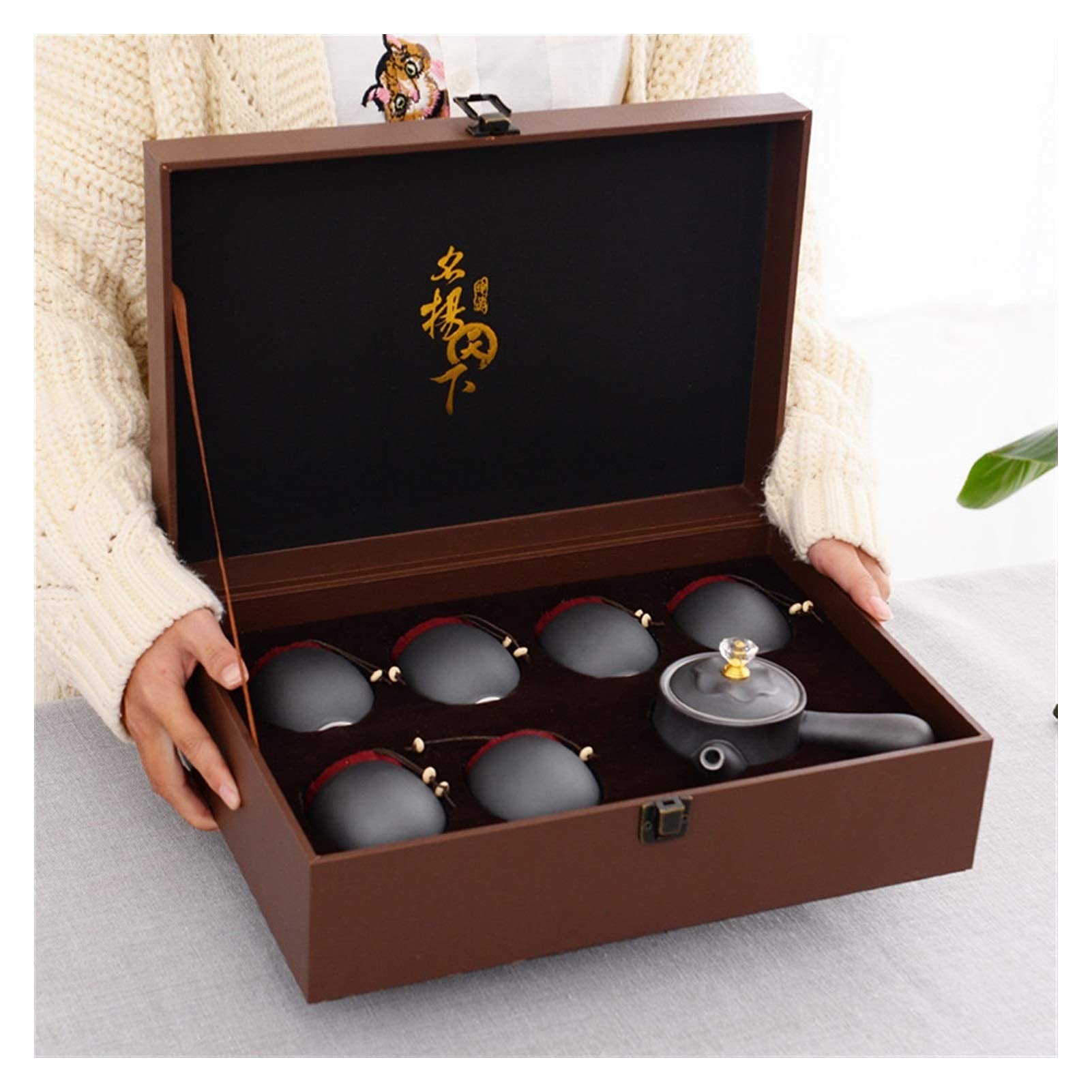 Portable Chinese Kung Fu Tea Set - 6-Piece Ceramic Tea Ceremony Set with Gift Box | Traditional Retro Style for Home, Office & Business Gifts | Perfect for Tea Lovers, Meditation & Asian Culture Enthusiasts