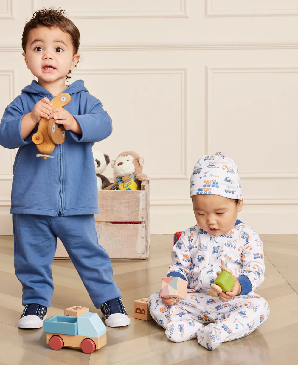Construction Crew Zipper Footie Pajamas - Soft & Warm Baby Sleepwear for Boys & Girls - Perfect for Bedtime, Lounging & Winter Nights