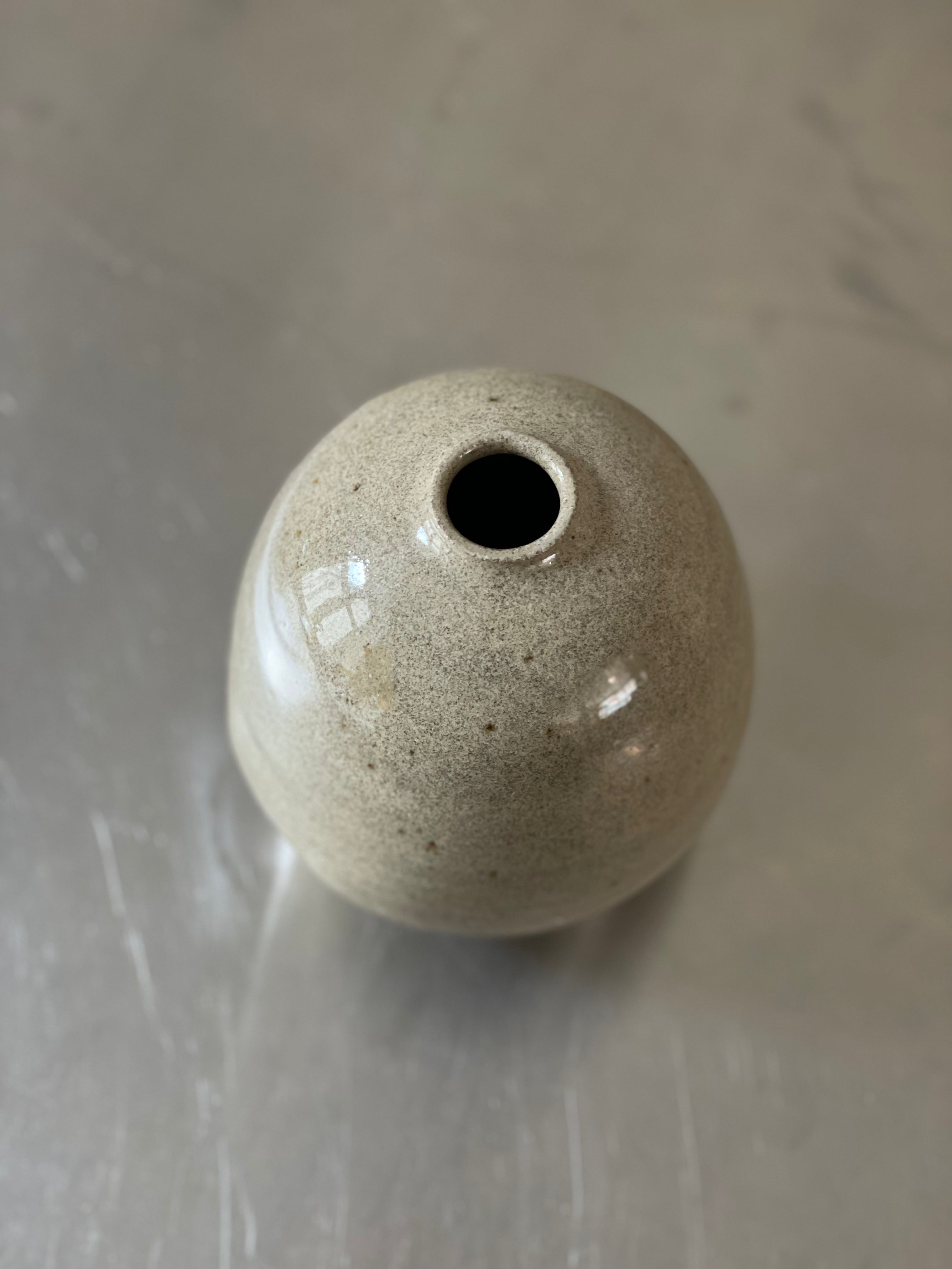 Viki Weiland Ceramic Vase - Handmade Decorative Flower Vase for Home Decor, Wedding Centerpiece, and Gift Idea | Perfect for Living Room, Dining Table, and Office Desk