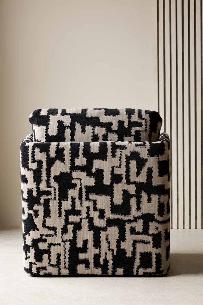 Stylish Monochrome Pattern Club Chair - Modern Accent Chair for Living Room, Lounge, or Office - Perfect for Home Decor and Relaxation